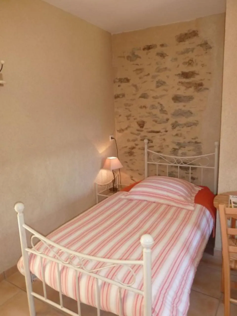 Bedroom, Bed in Le Moulin de Drapras