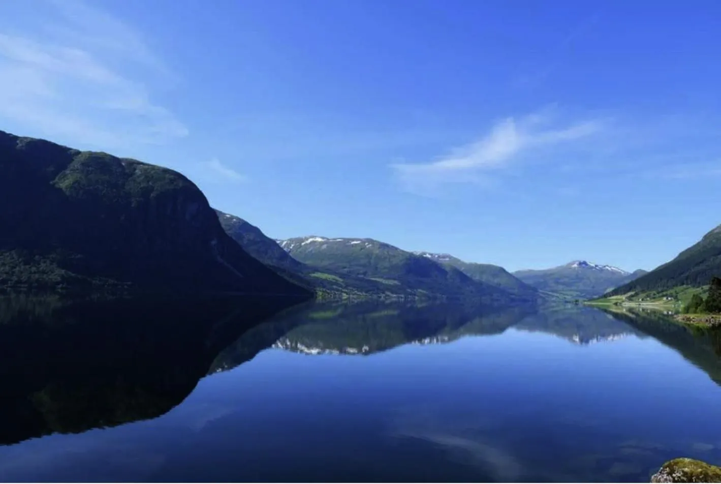 Economy Twin Room with Lake View - single occupancy in Jølster Lake View