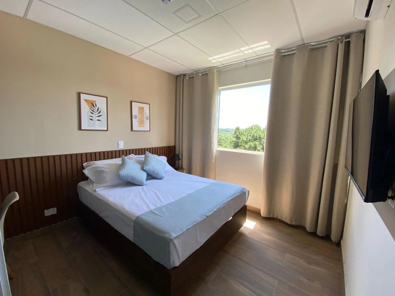 Photo of the whole room, Bed in NOBRE HOTEL COTIA