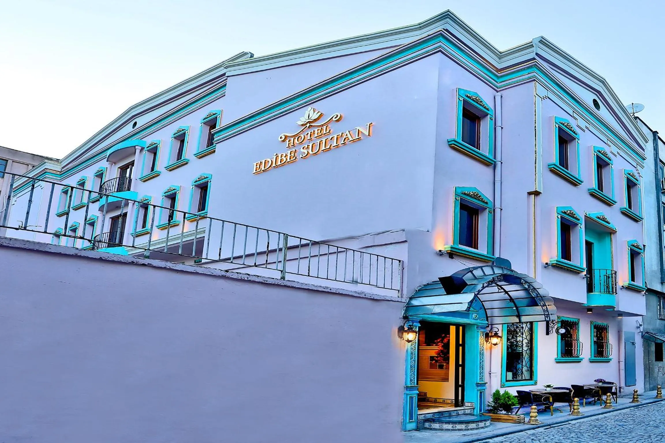 Facade/entrance in Edibe Sultan Hotel