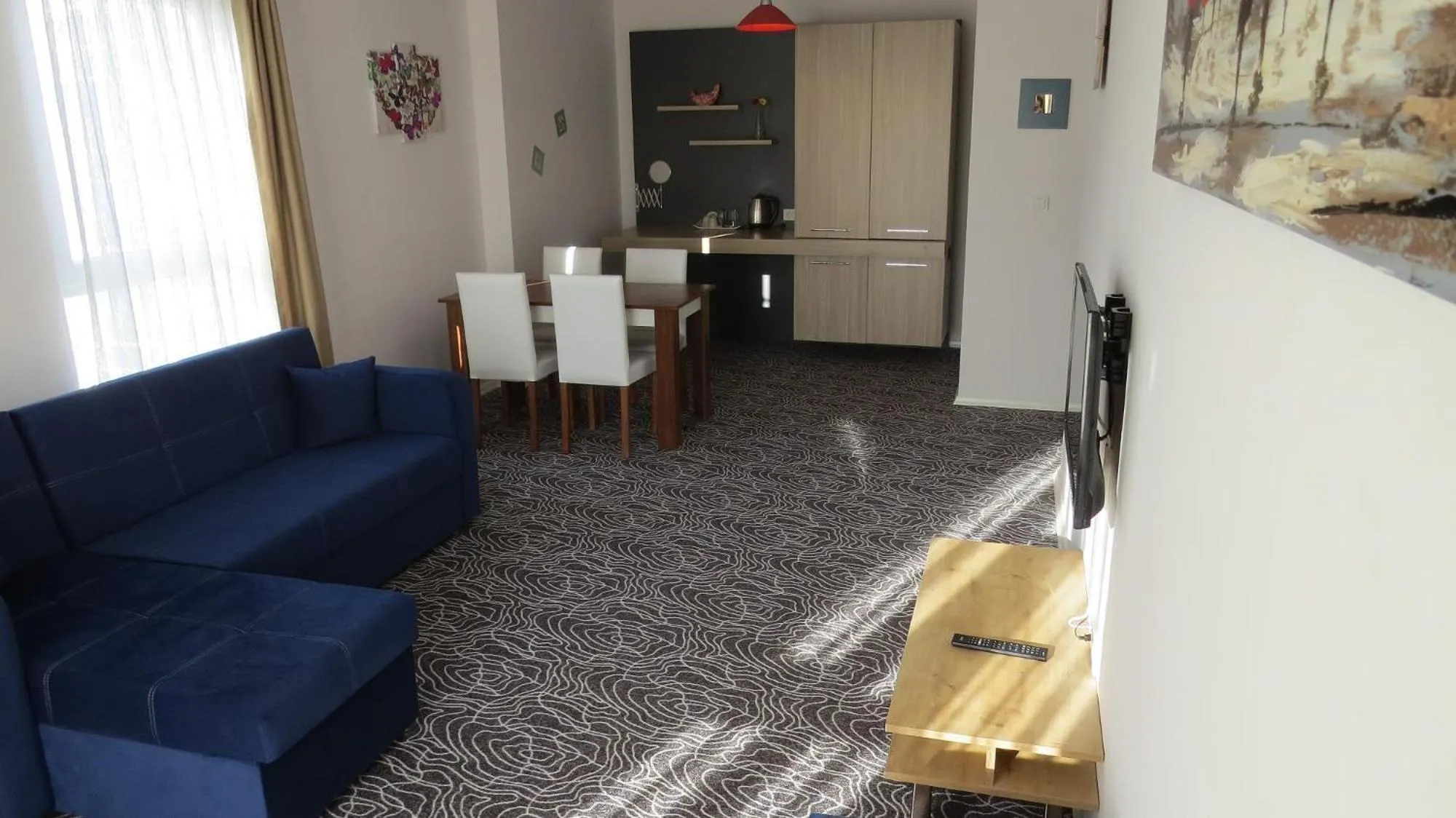 Communal lounge/ TV room in KAT11