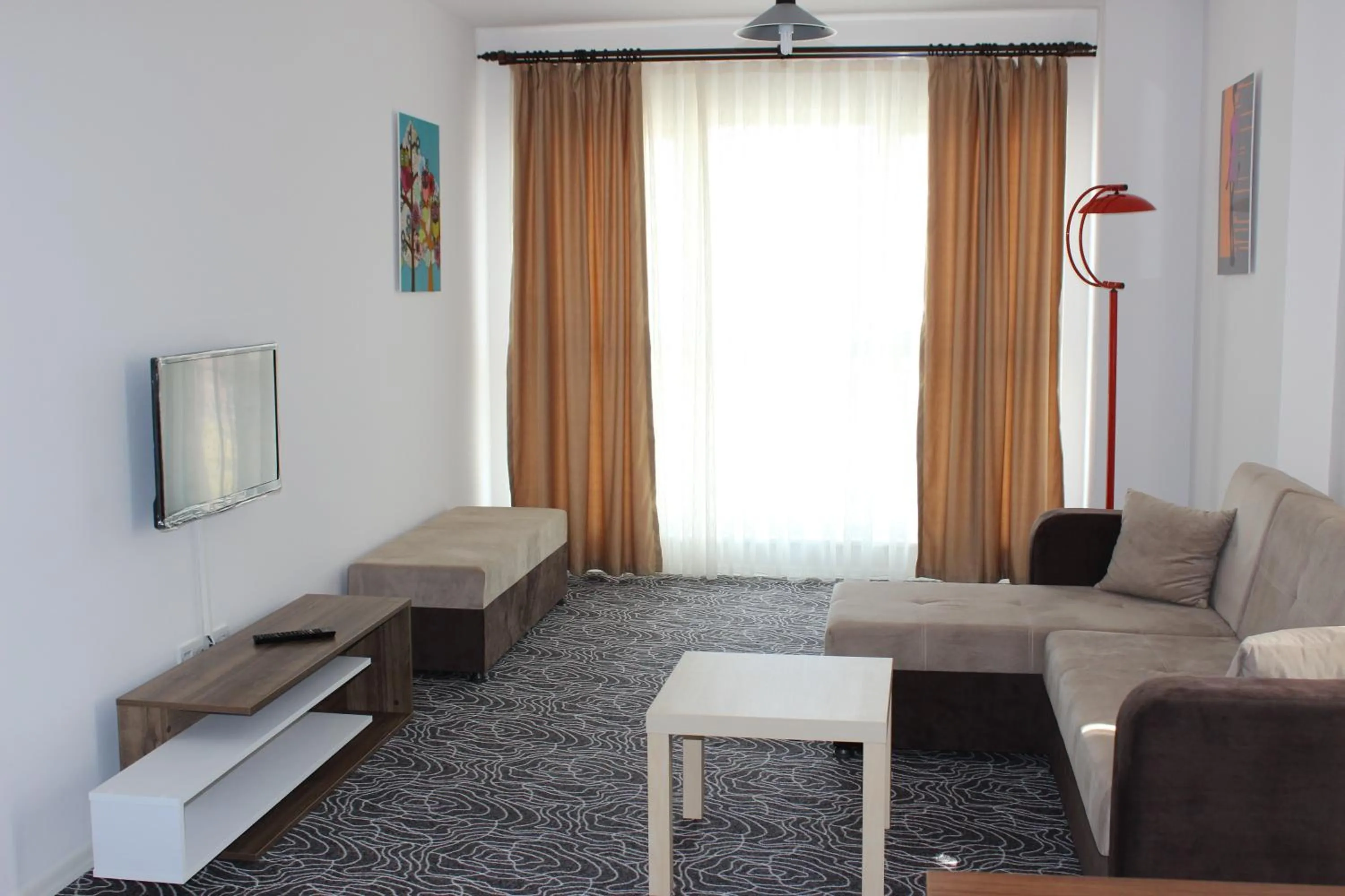 Communal lounge/ TV room in KAT11