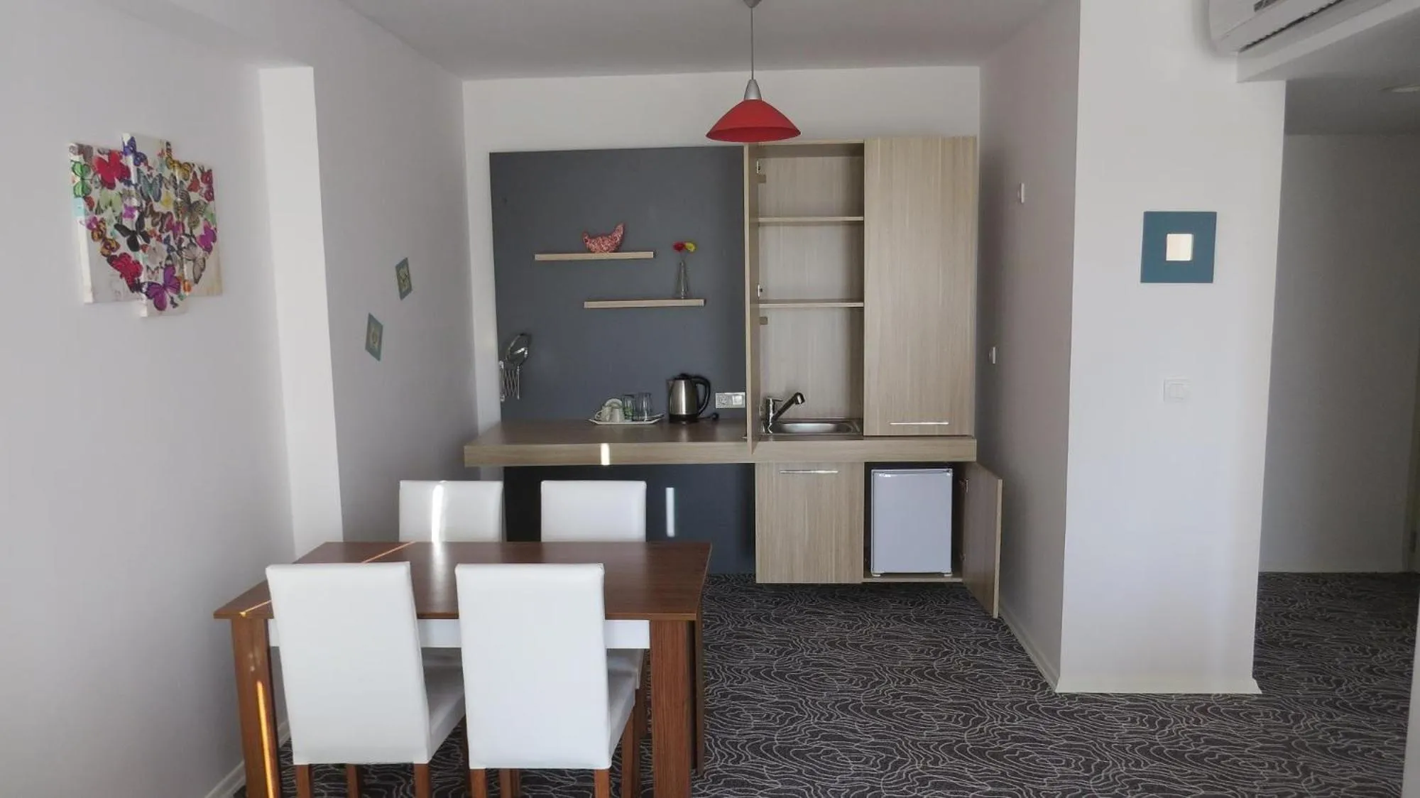 Dining area in KAT11