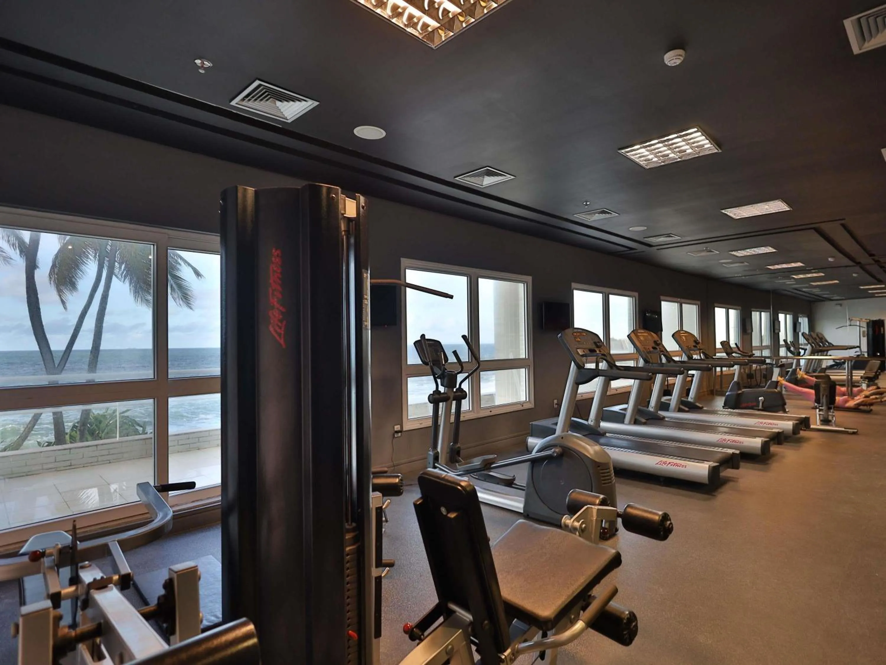 Fitness centre/facilities in Mercure Salvador Rio Vermelho