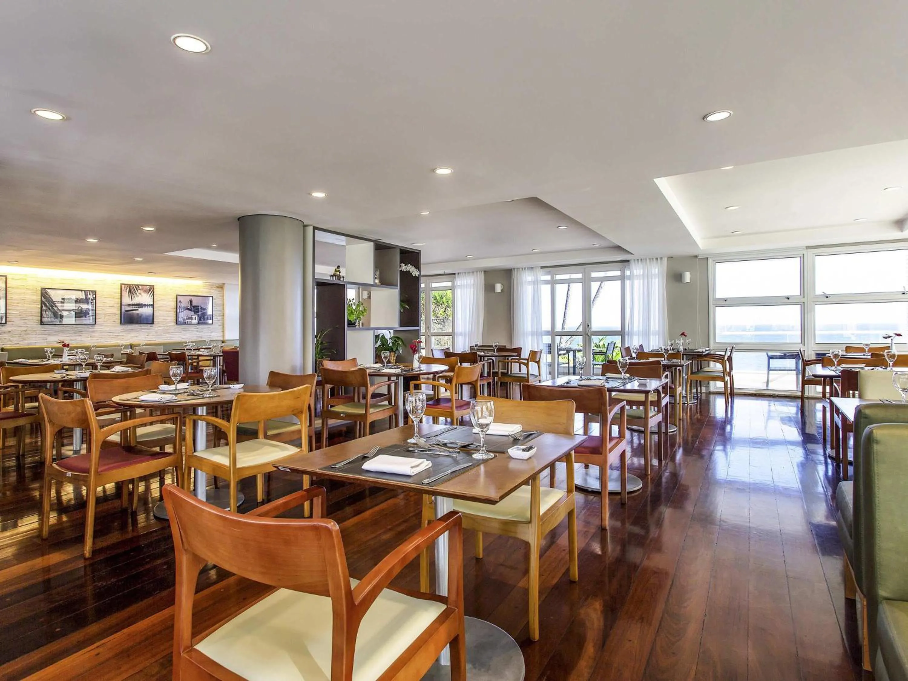 Restaurant/places to eat in Mercure Salvador Rio Vermelho