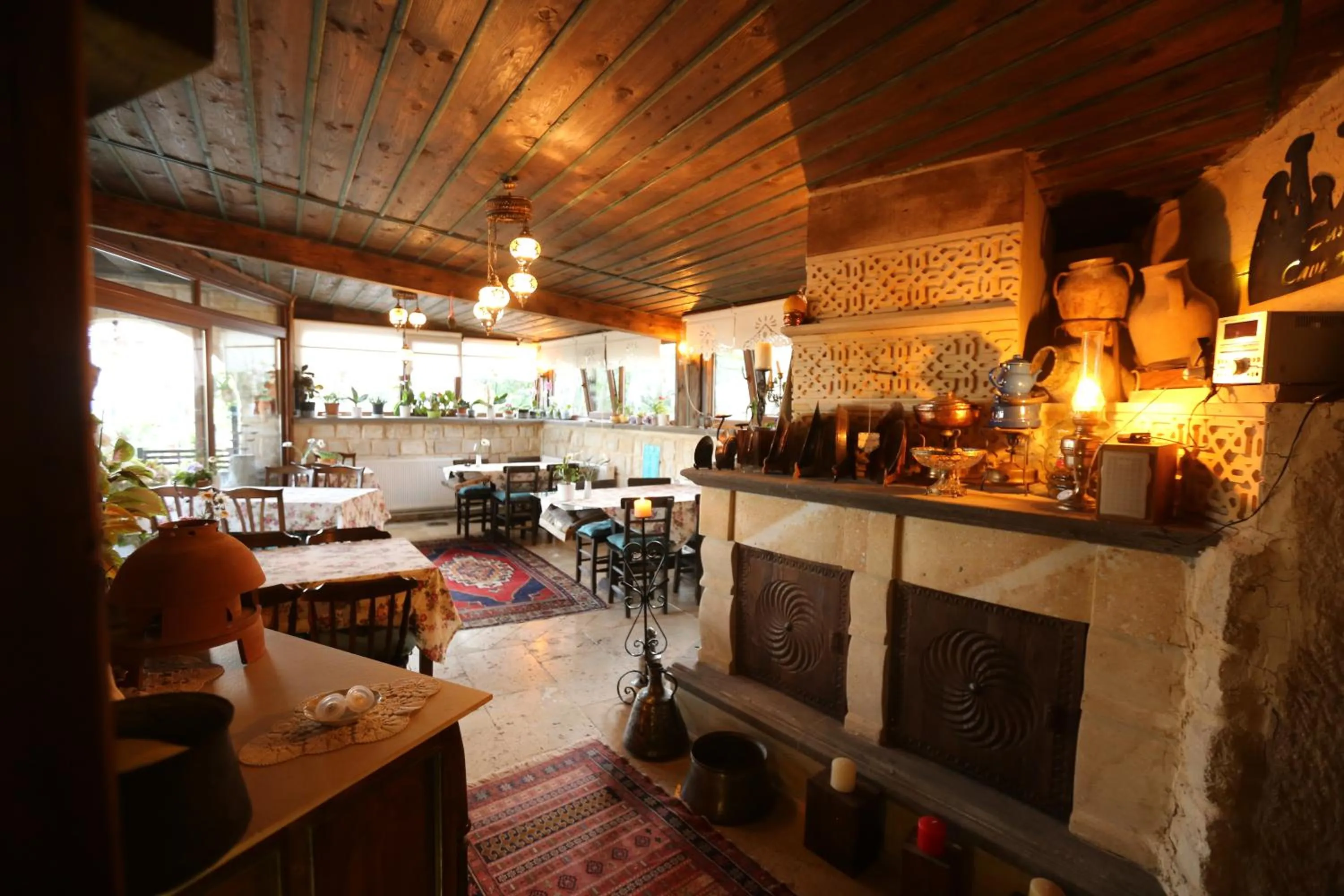 Restaurant/places to eat in Turkish Cave House