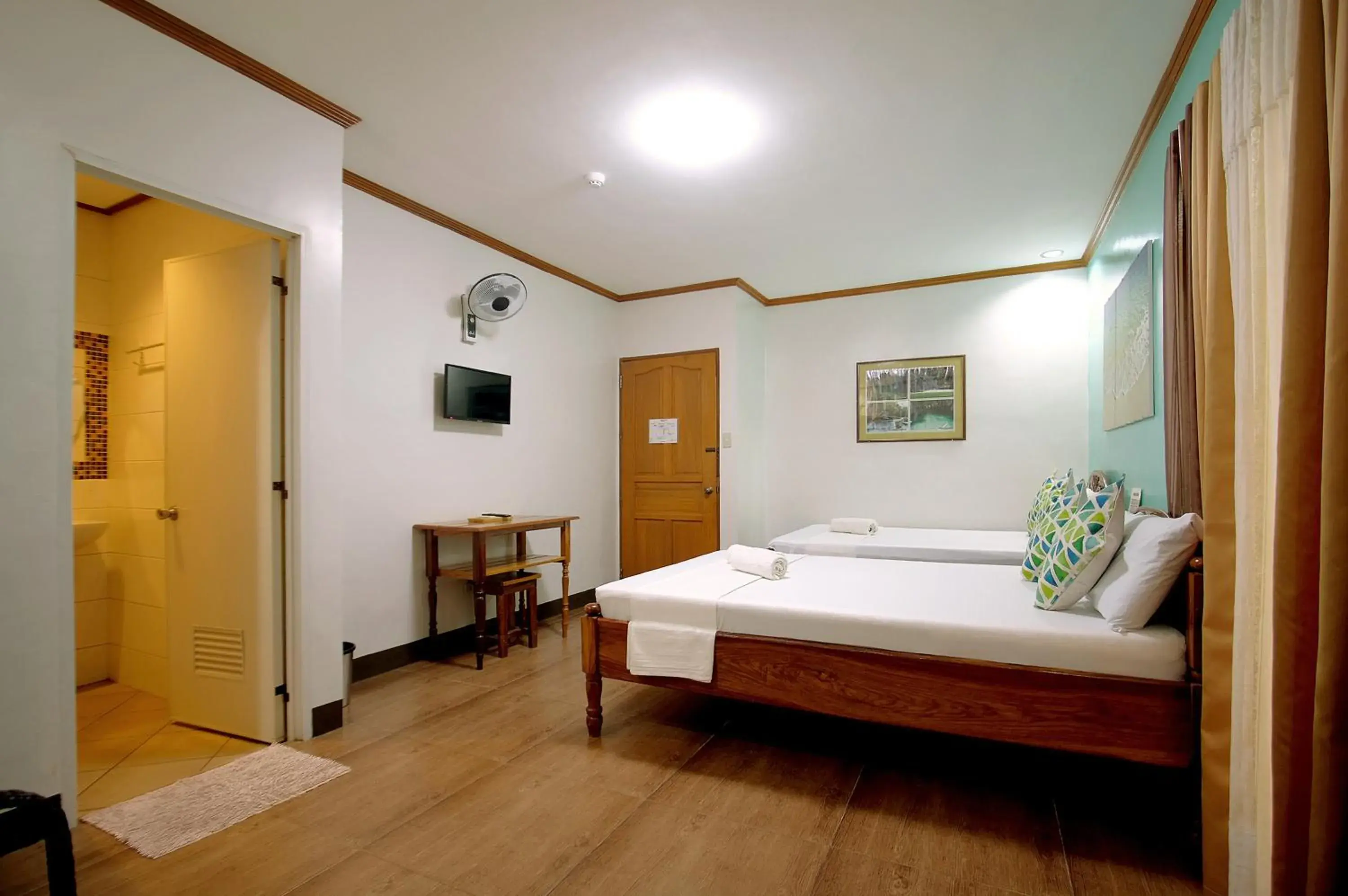 Bedroom, Bed in ISLANDS VIEW INN Bedroom, Bed in ISLANDS VIEW INN