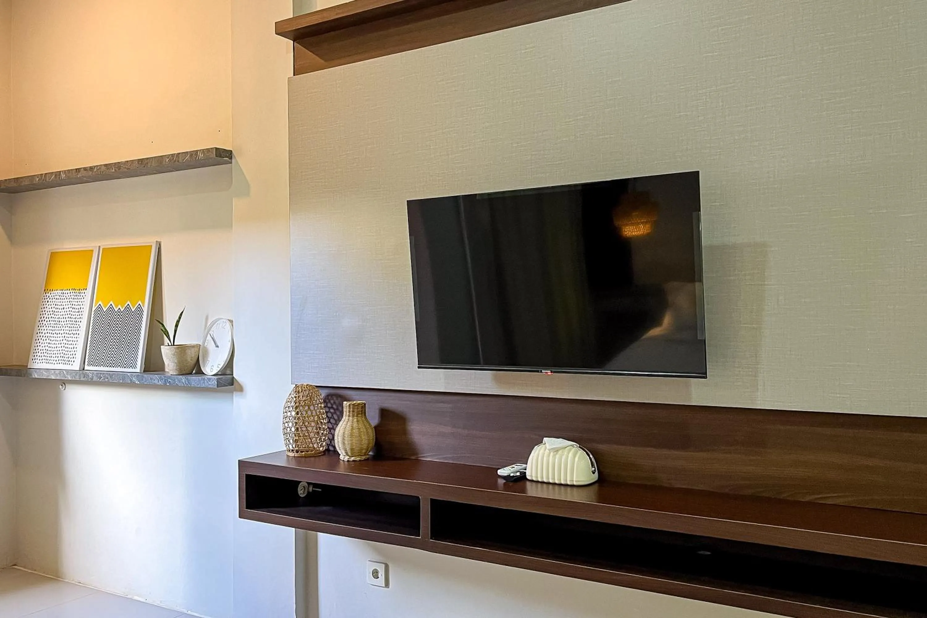 TV and multimedia in Sekeca Coliving