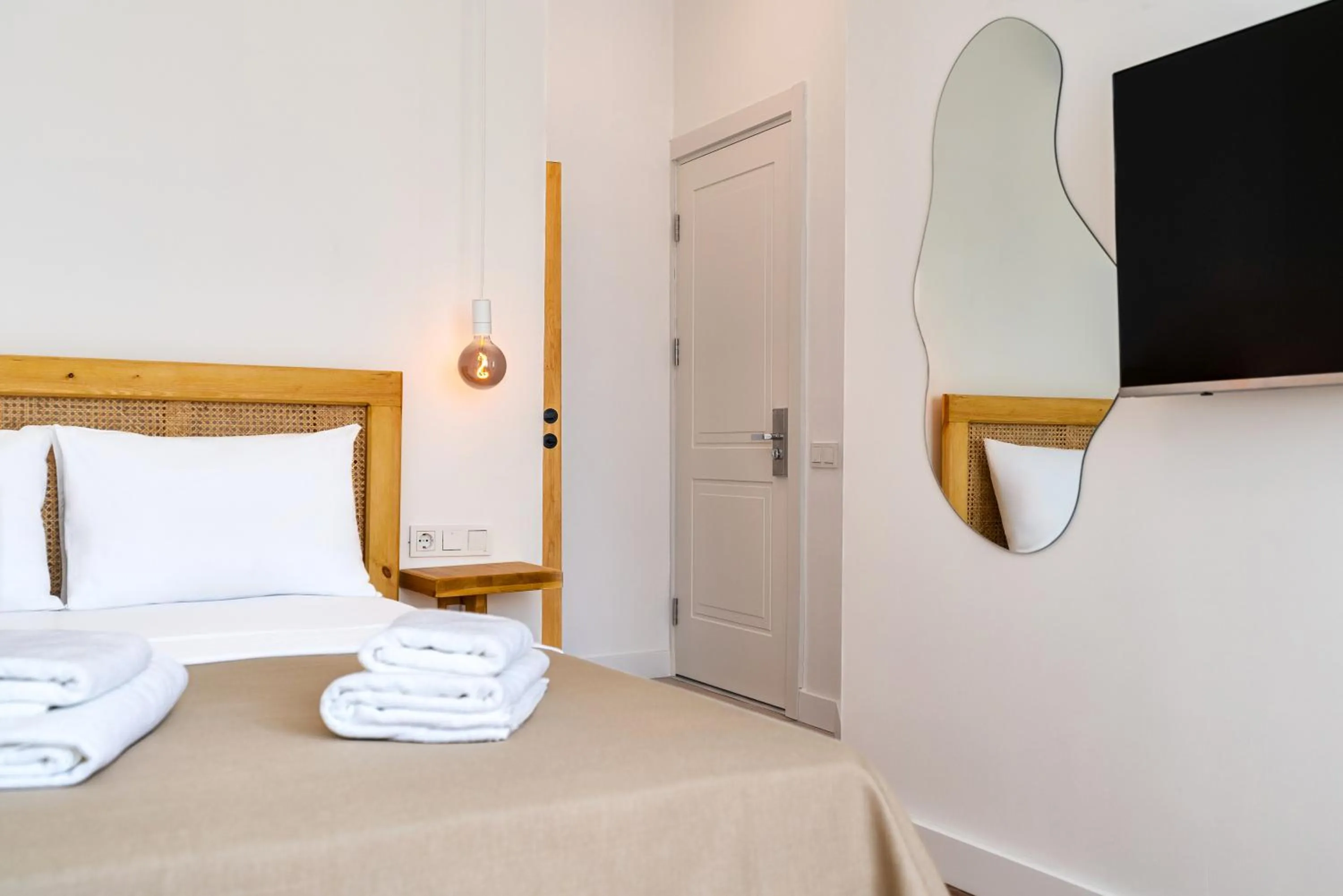 TV and multimedia, Bed in Audo Local