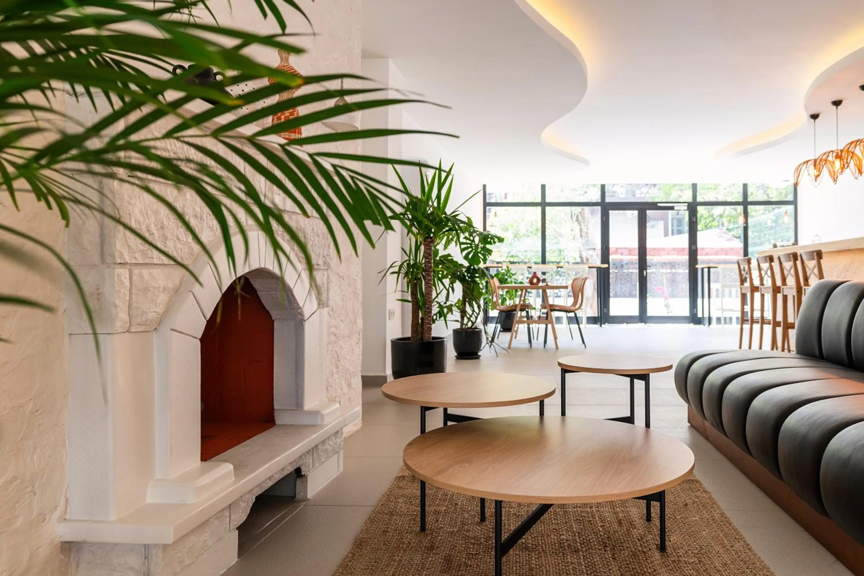 flat iron in Audo Local