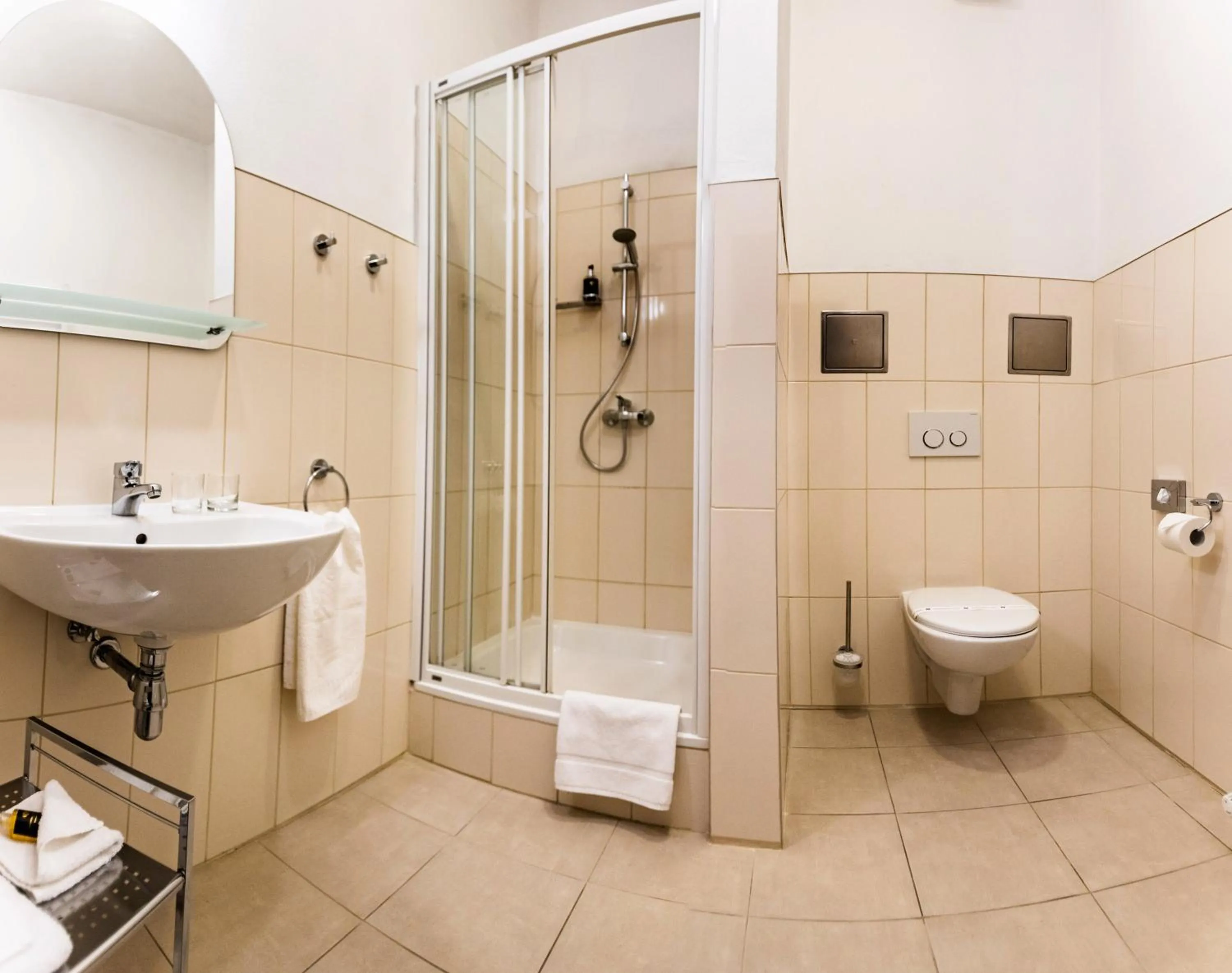 Shower in Hotel Grand Vígľaš