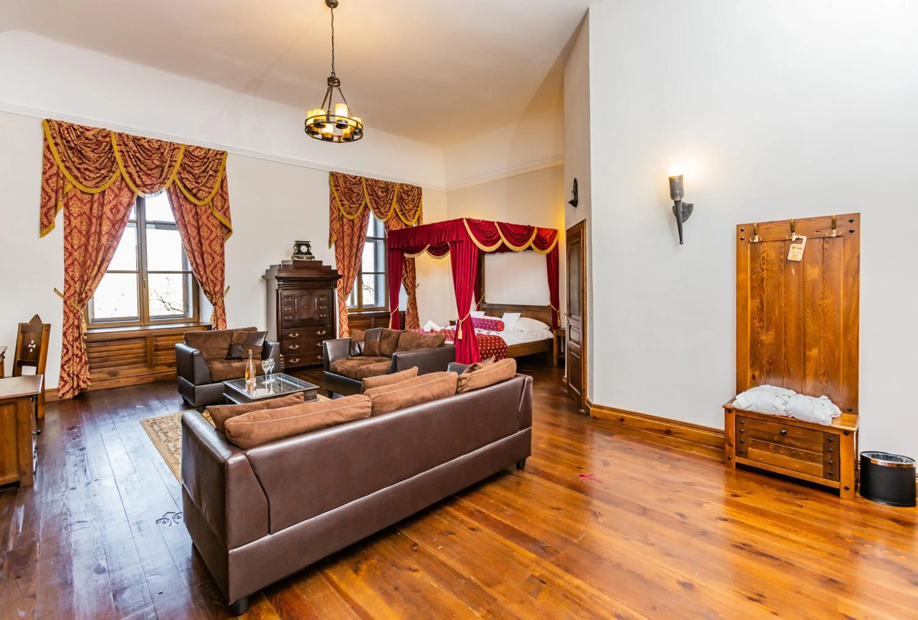 Photo of the whole room, Bed in Hotel Grand Vígľaš