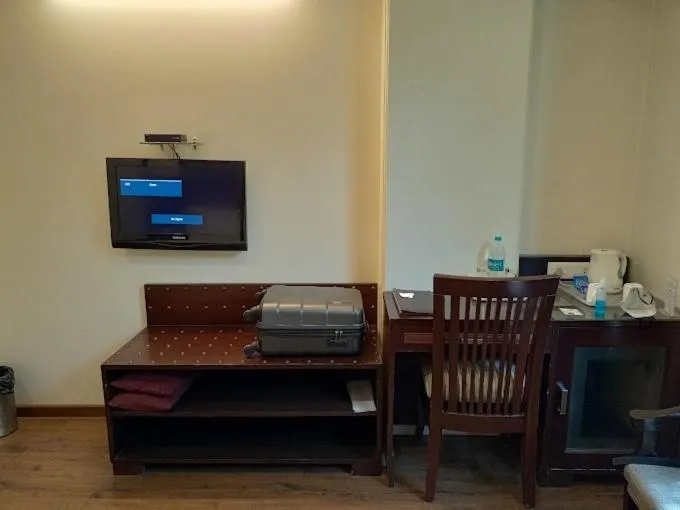 TV and multimedia in Hotel Vaishali Inn Ghaziabad