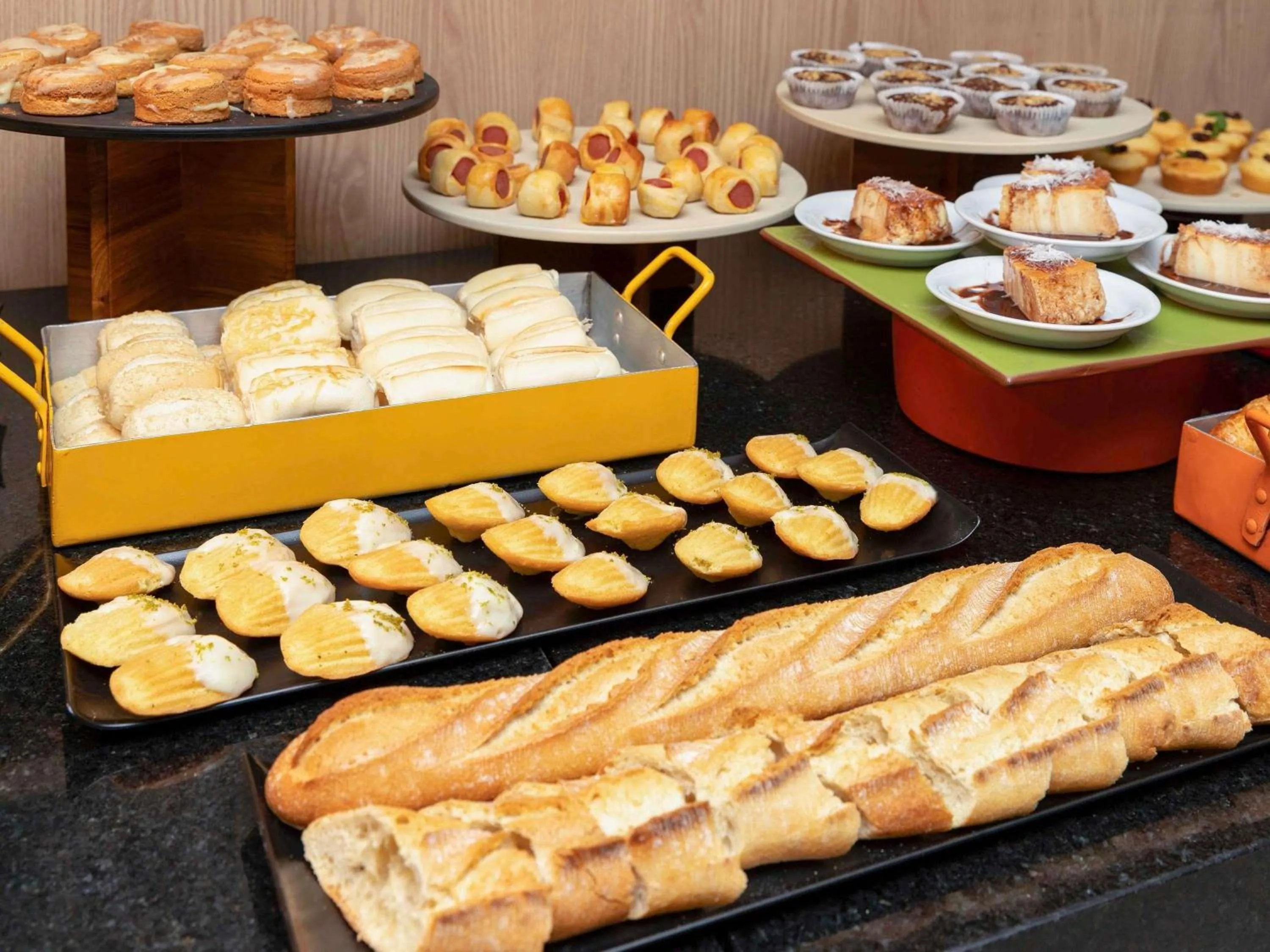 Restaurant/places to eat in Mercure Sao Paulo Pamplona