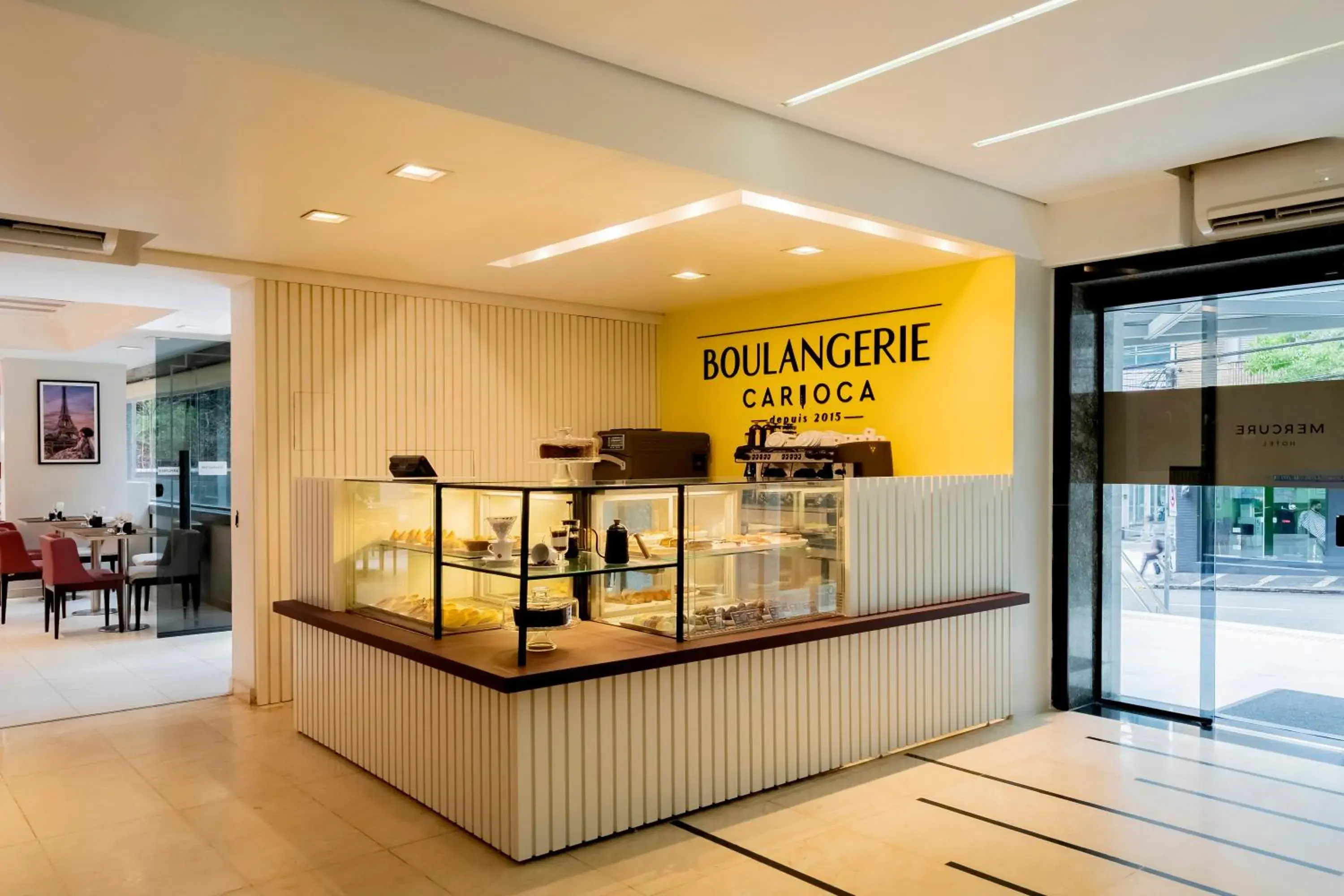 Lounge or bar in Mercure Sao Paulo Pamplona Lounge or bar in Mercure Sao Paulo Pamplona