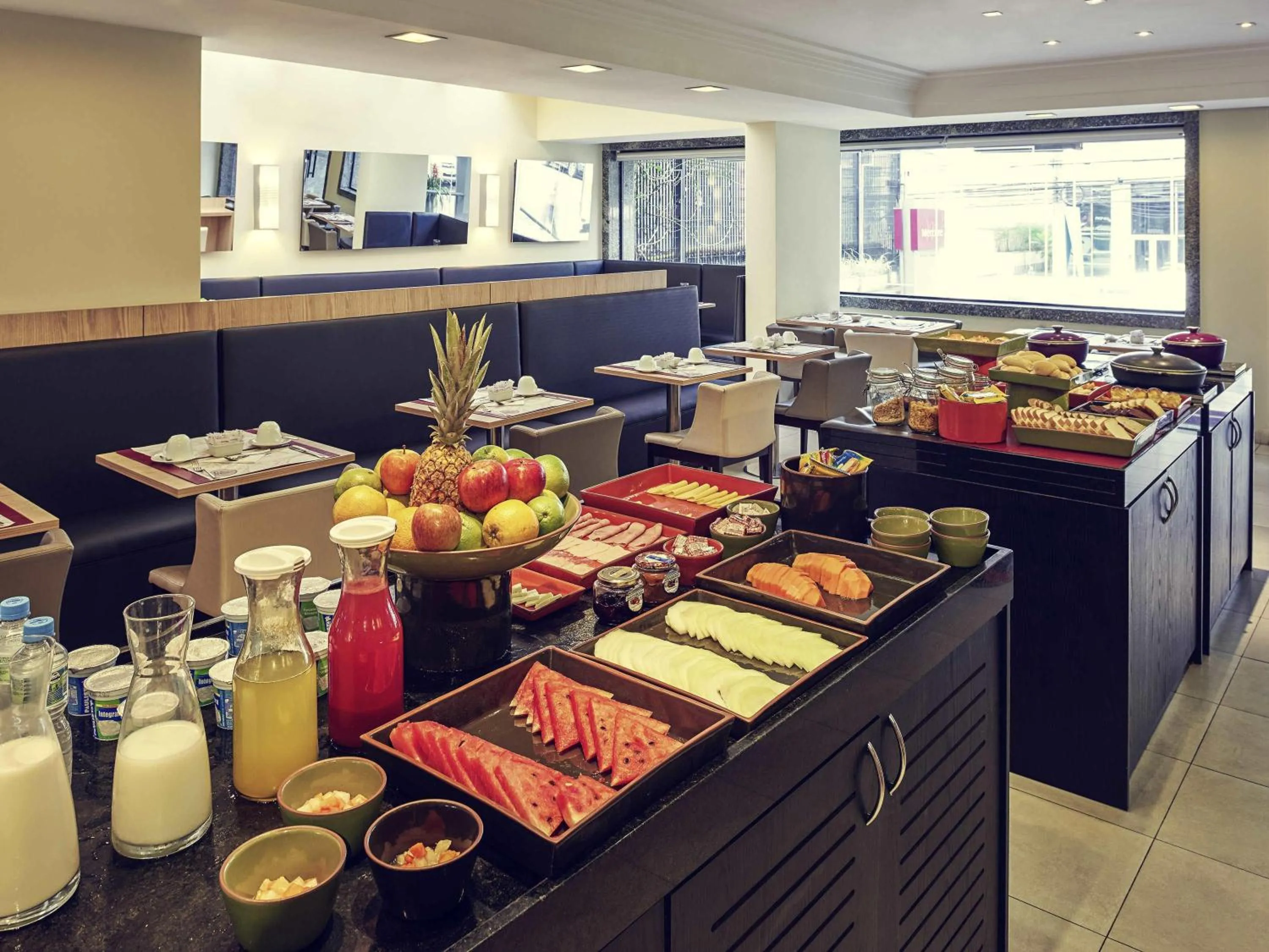 Restaurant/places to eat in Mercure Sao Paulo Pamplona