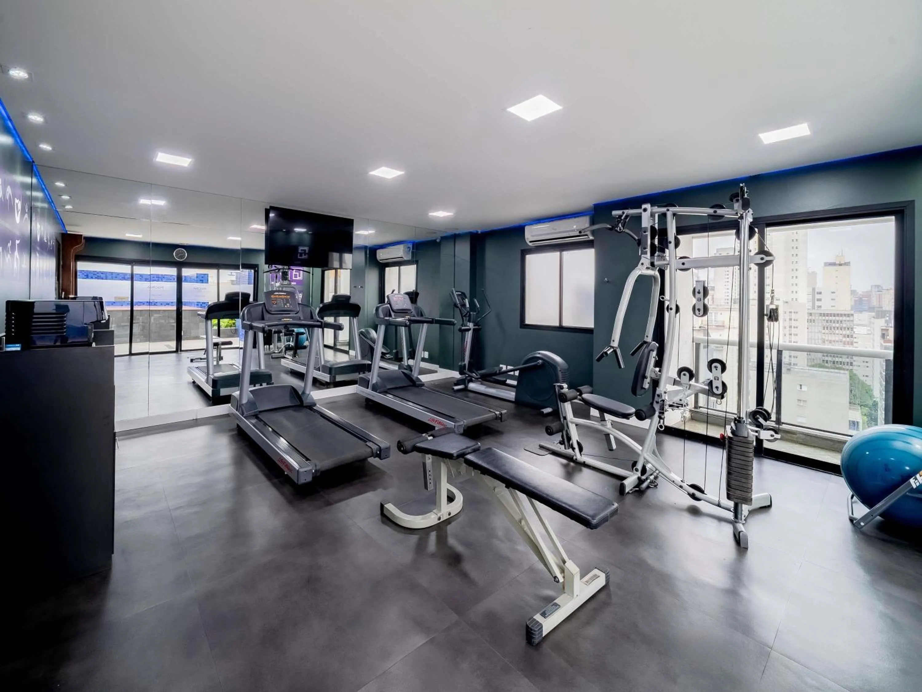 Fitness centre/facilities in Mercure Sao Paulo Pamplona