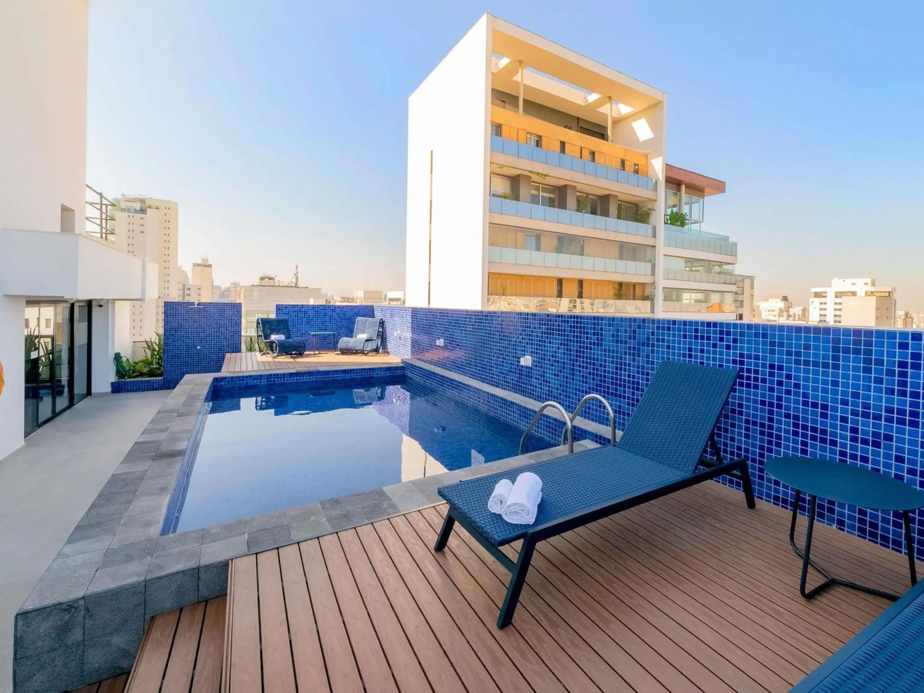 Pool view in Mercure Sao Paulo Pamplona Pool view in Mercure Sao Paulo Pamplona