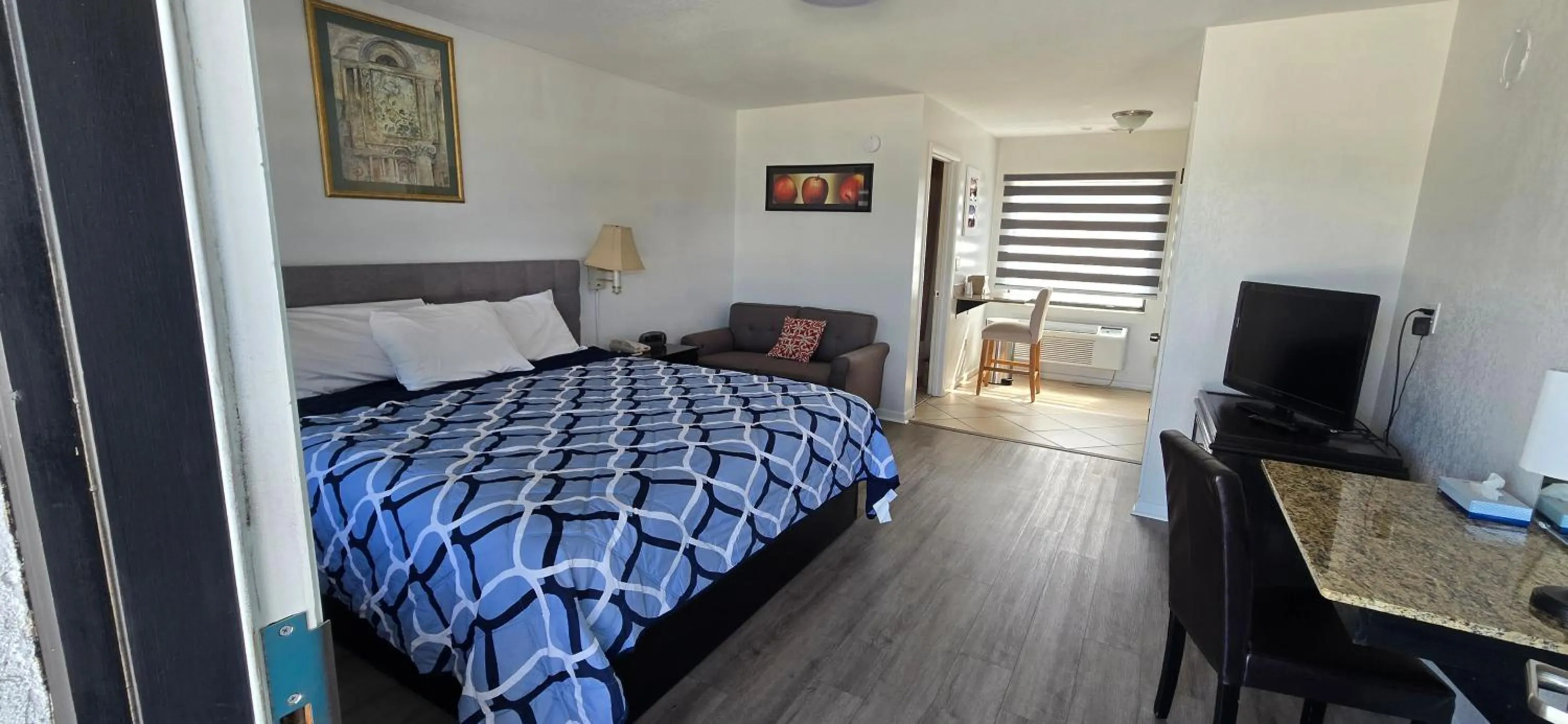 Bed in Merida Inn & Suites