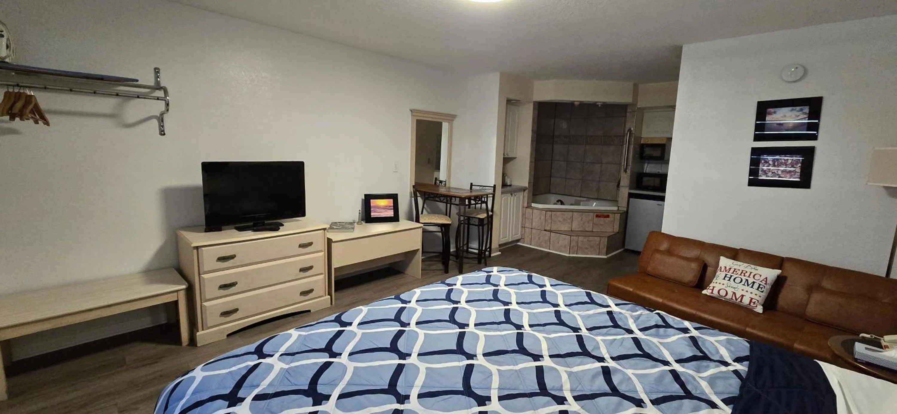 Bed in Merida Inn & Suites