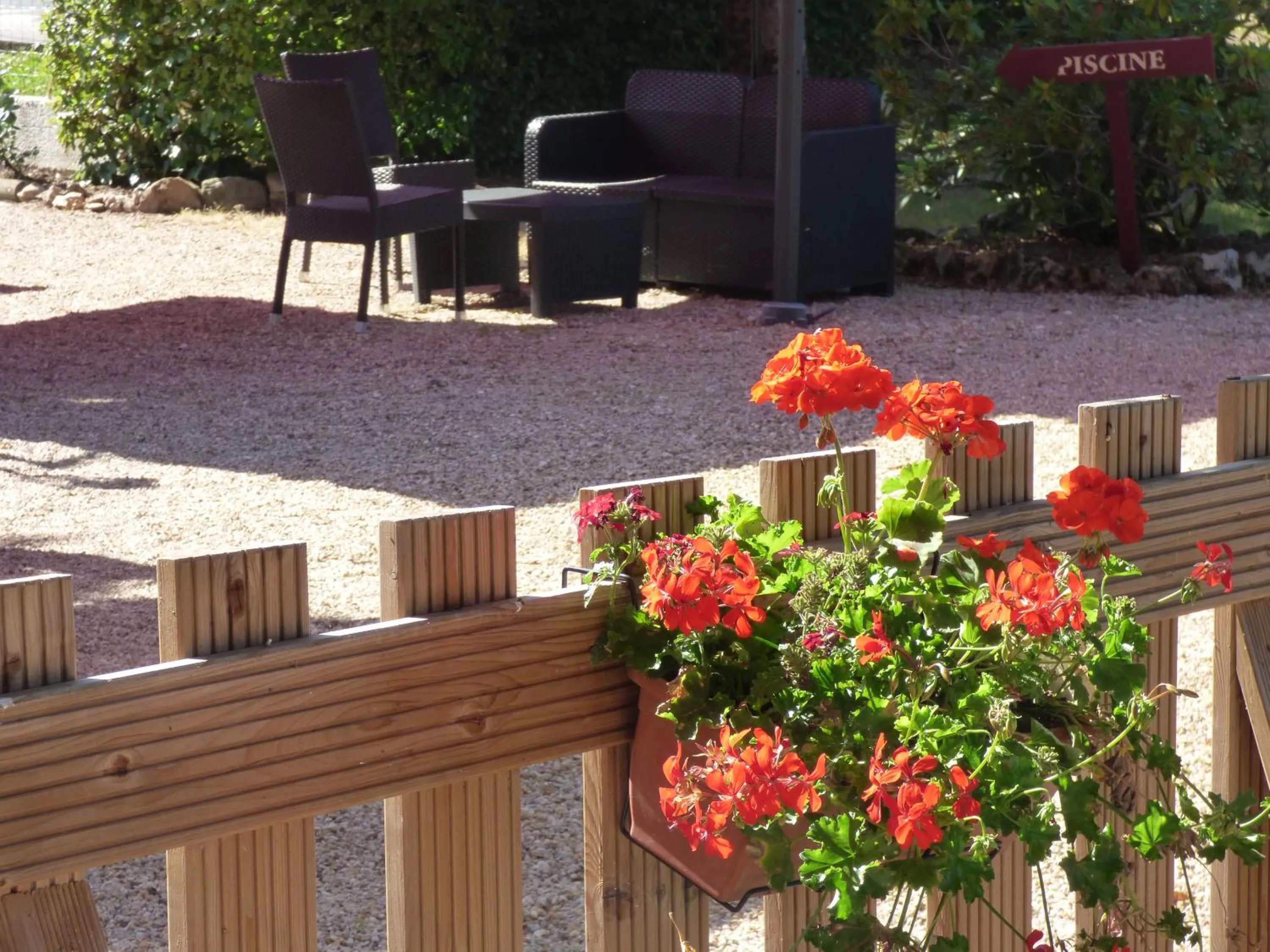 Garden in Le Chalet de la Foret Hôtel 3 étoiles et Restaurant