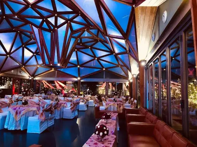 Restaurant/places to eat in Hotel Crystal Palace Meerut Restaurant/places to eat in Hotel Crystal Palace Meerut