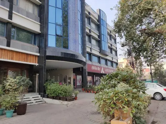 Property Building in Hotel Crystal Palace Meerut Property Building in Hotel Crystal Palace Meerut