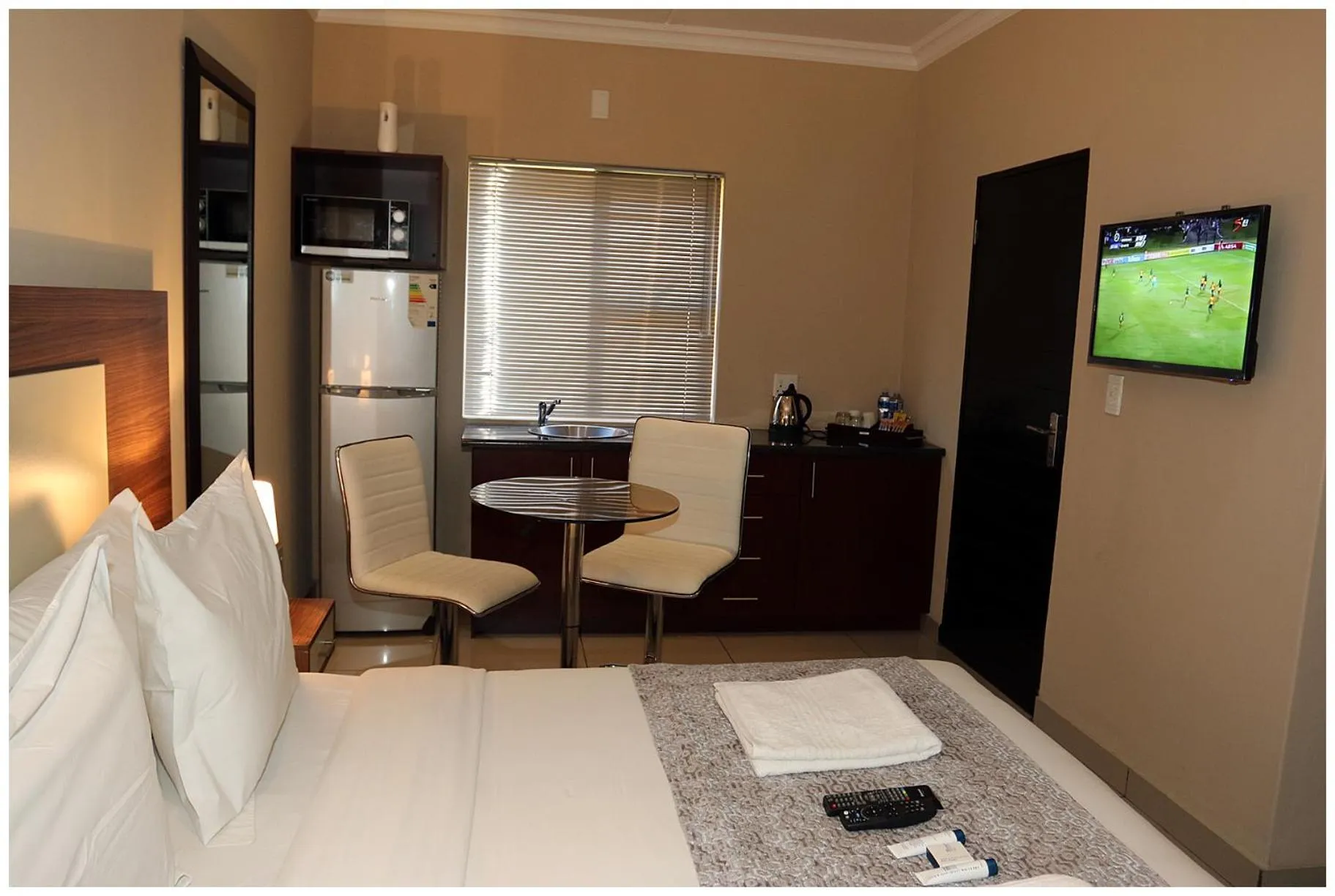 Bed in Eagle Nest Luxury Accommodation