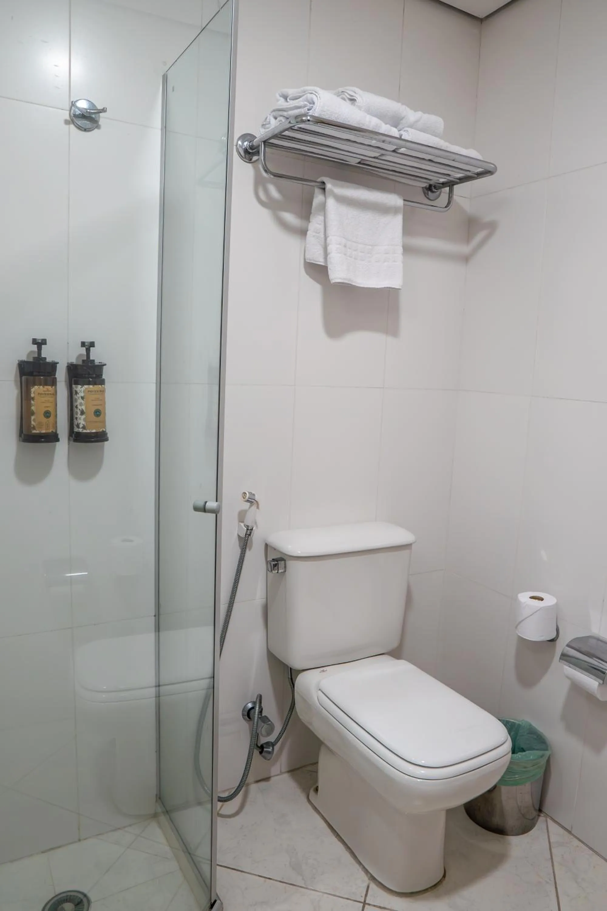 Toilet in Hotel Nacional Inn Jaragua Sao Paulo