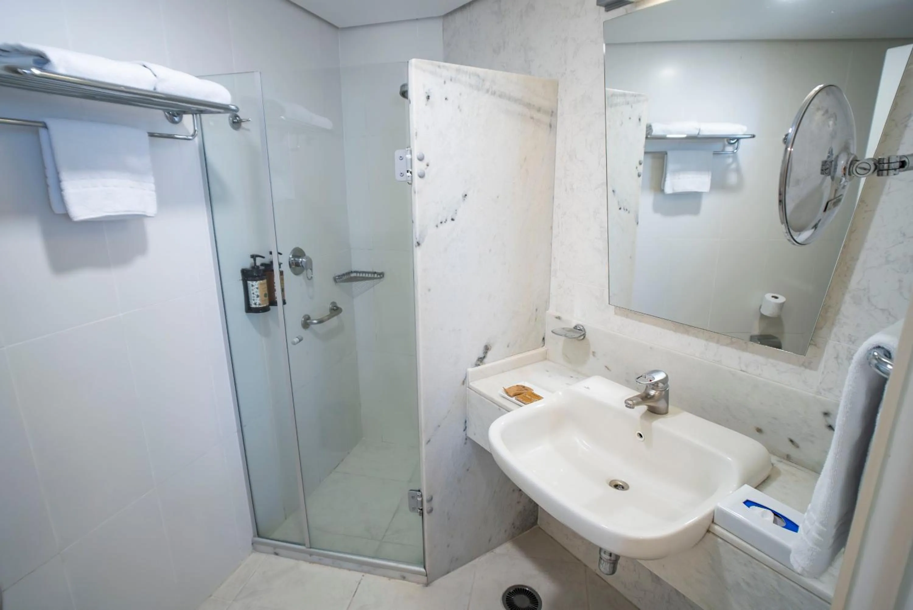 Bathroom in Hotel Nacional Inn Jaragua Sao Paulo