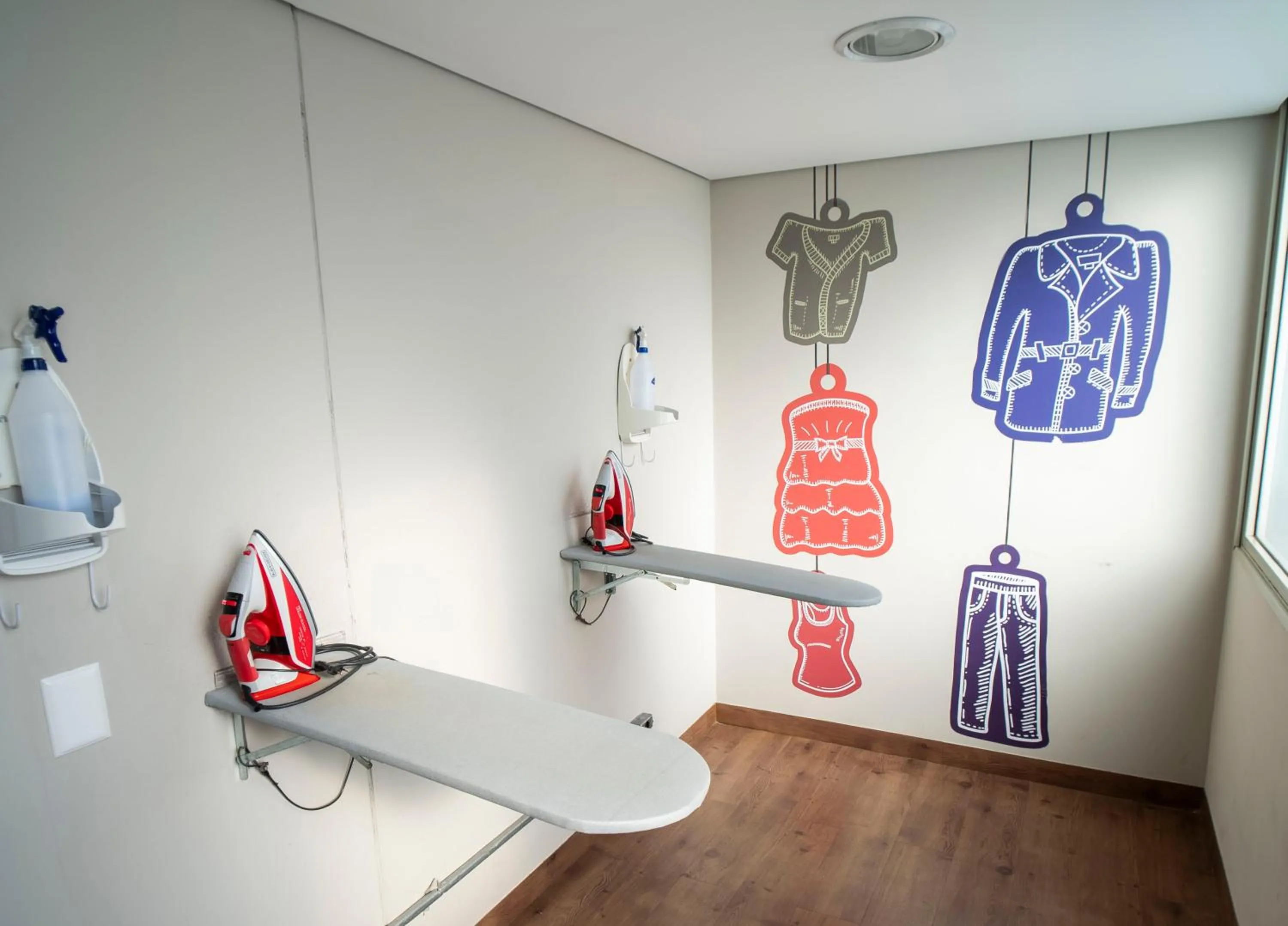 flat iron in Hotel Nacional Inn Jaragua Sao Paulo