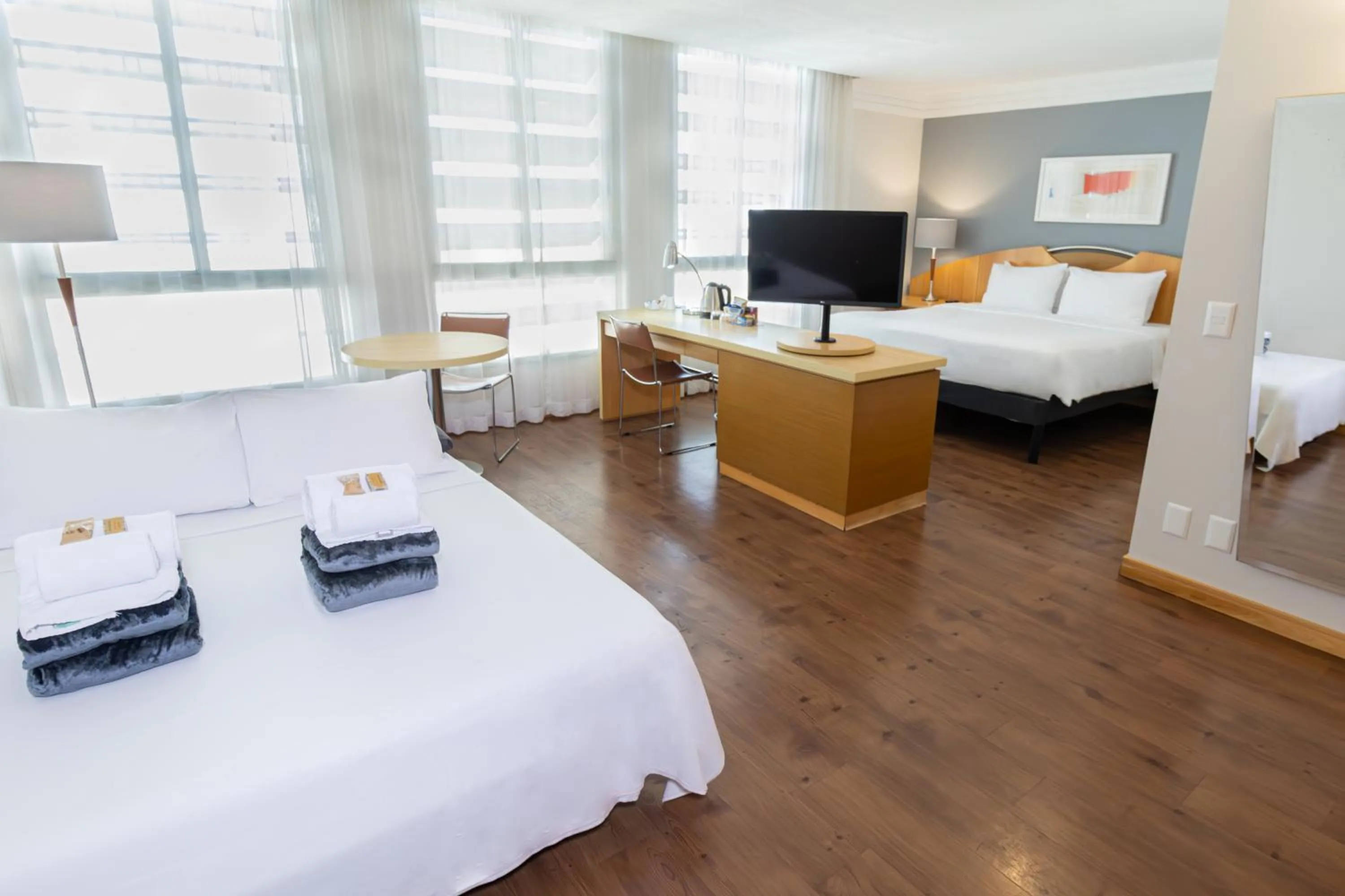 Photo of the whole room, Bed in Hotel Nacional Inn Jaragua Sao Paulo