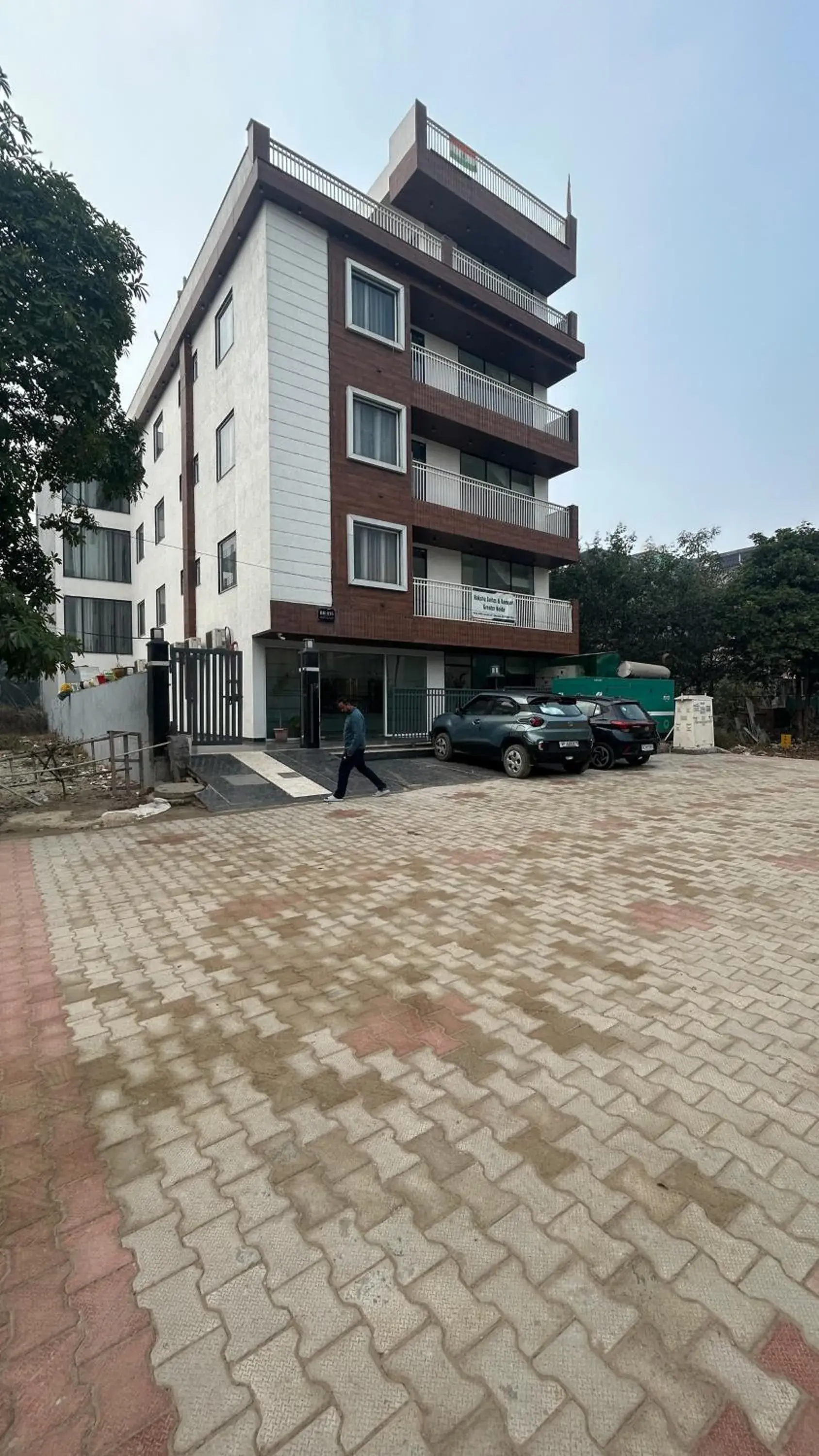 Property building in Raksha Suites & Banquet Greater Noida Property building in Raksha Suites & Banquet Greater Noida