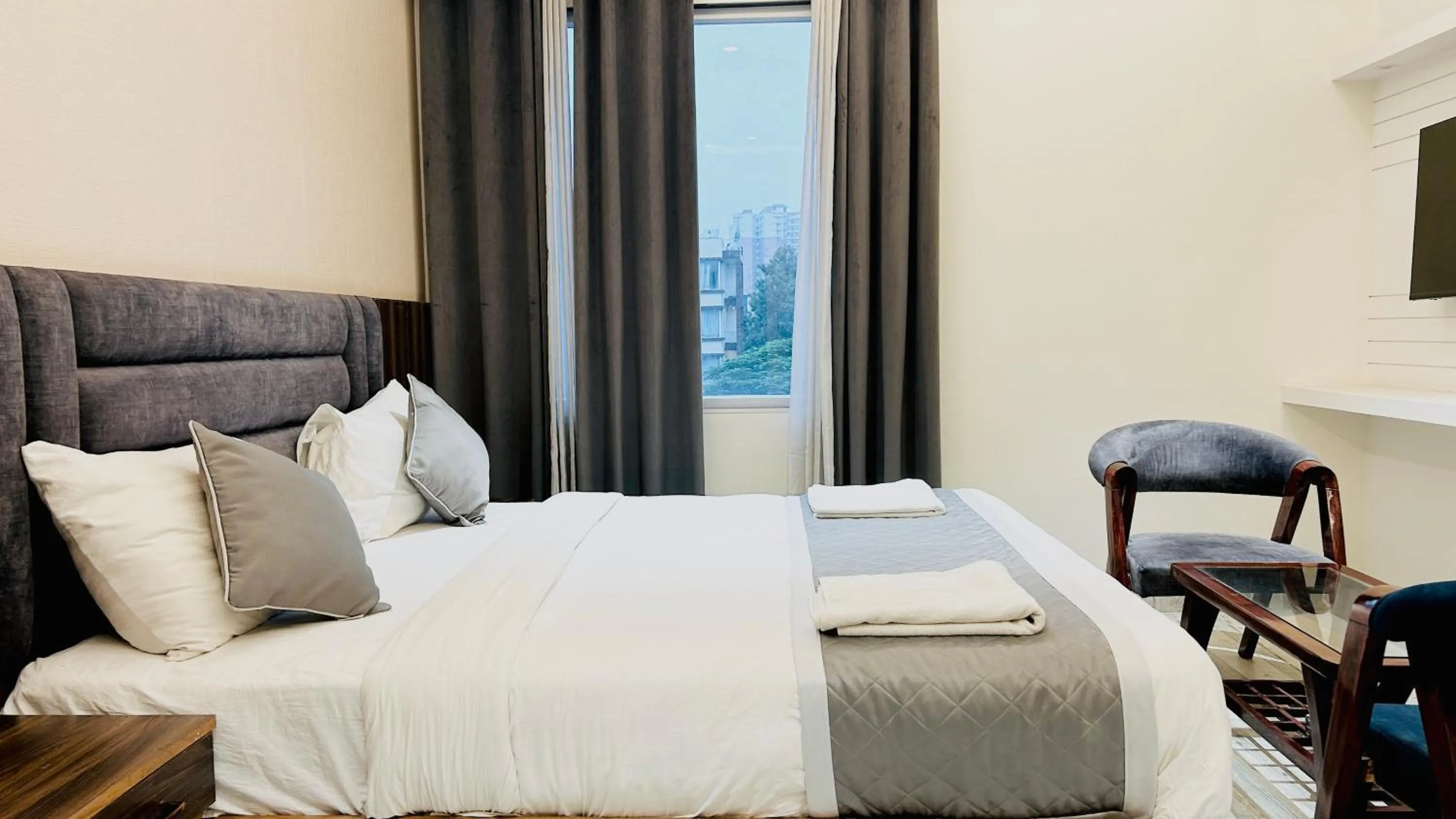 Bed in Raksha Suites & Banquet Greater Noida