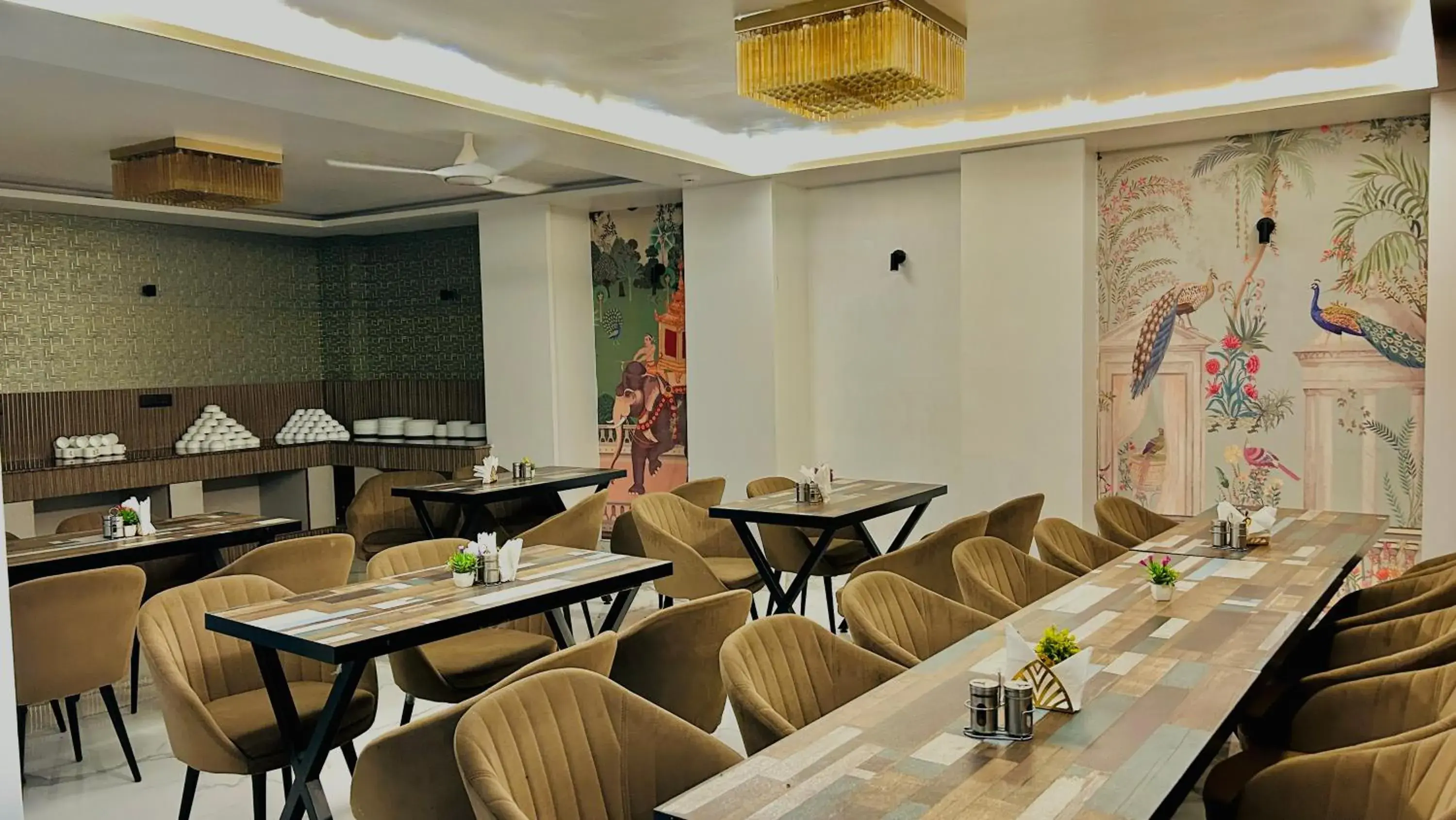 Restaurant/places to eat in Raksha Suites & Banquet Greater Noida Restaurant/places to eat in Raksha Suites & Banquet Greater Noida