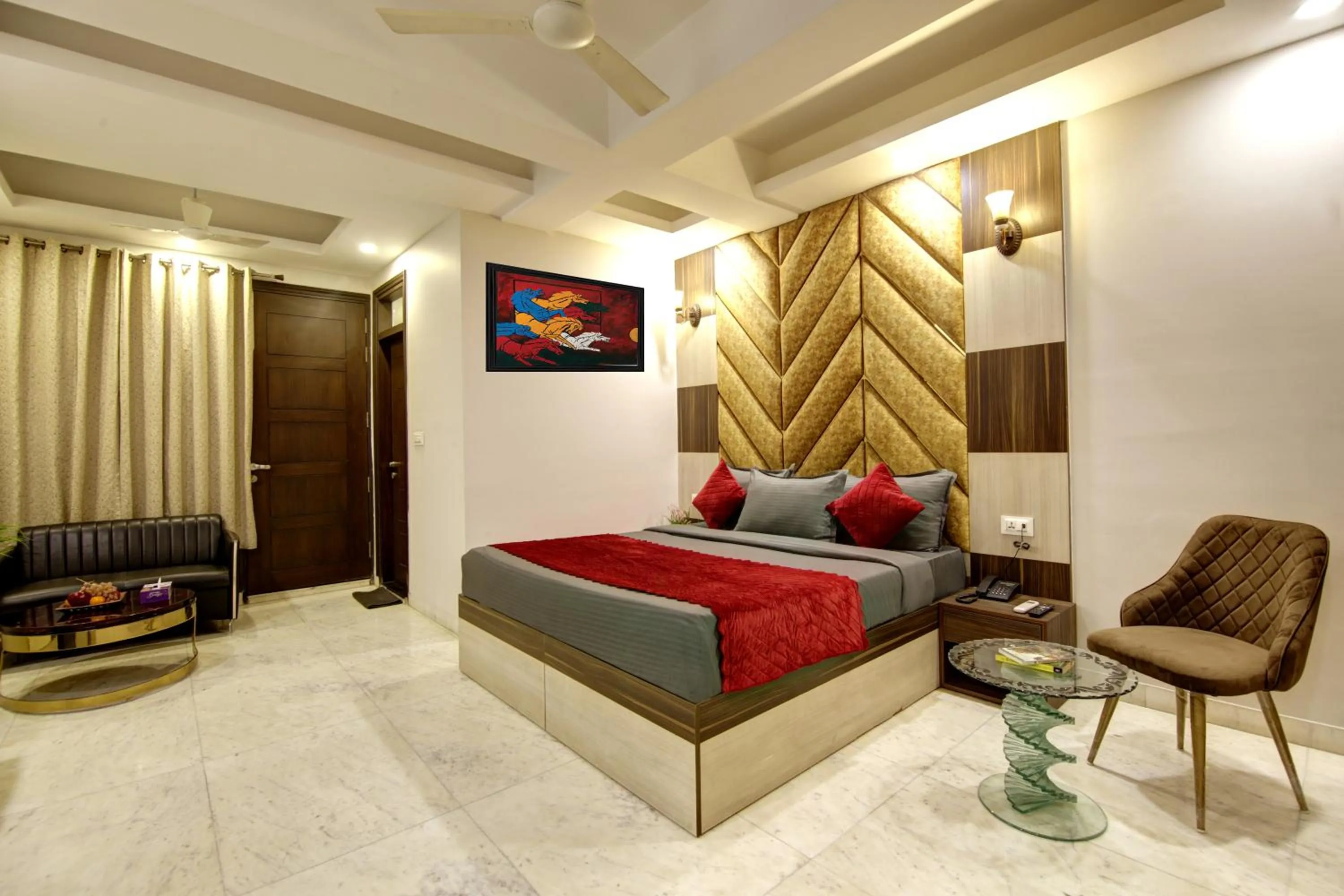 Photo of the whole room, Bed in SONESTA LUXURY APARTMENT