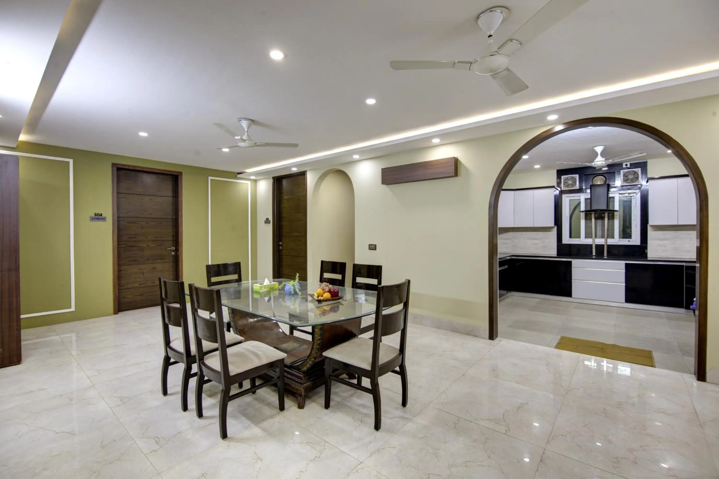 Dining area in SONESTA LUXURY APARTMENT