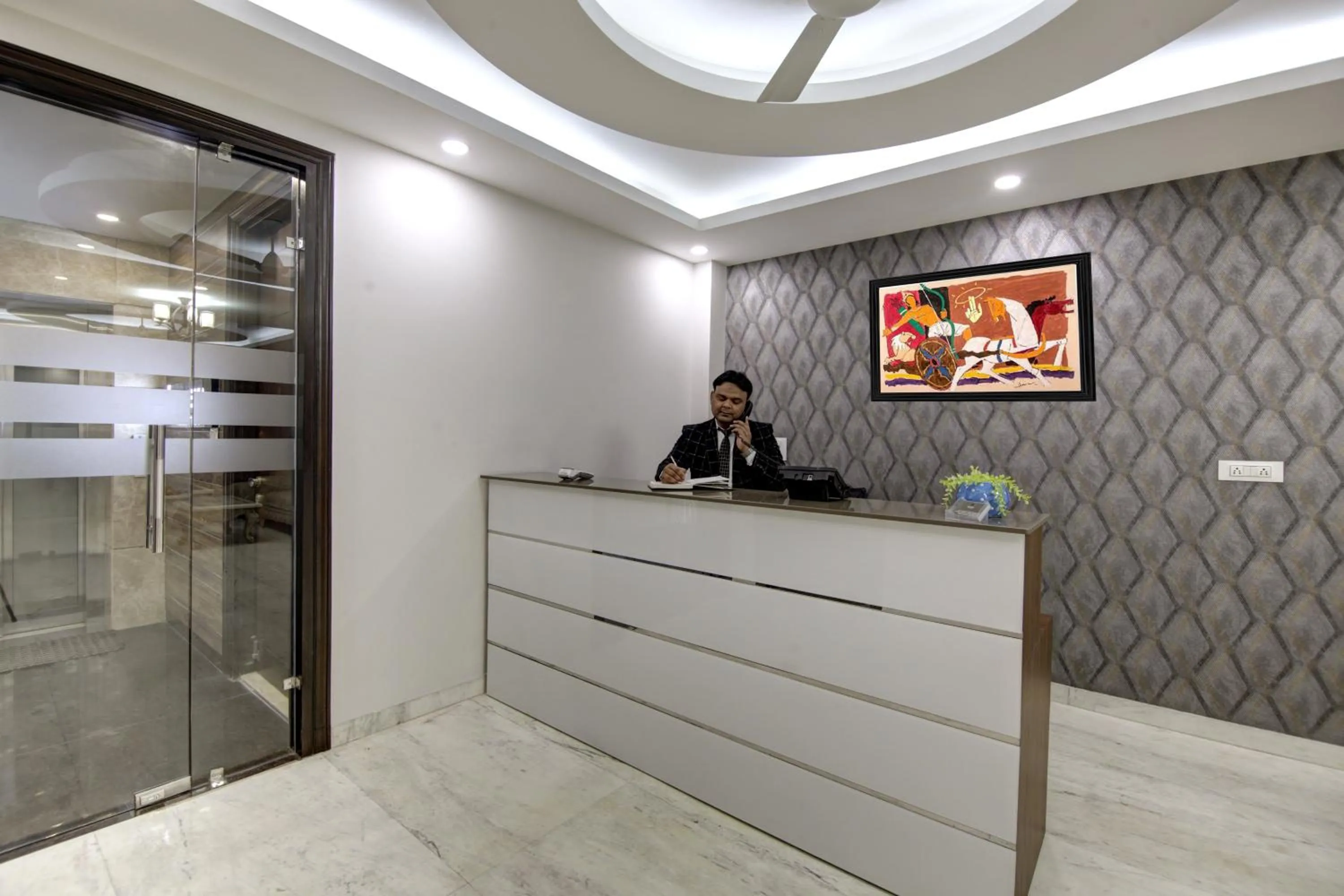 Lobby or reception in SONESTA LUXURY APARTMENT