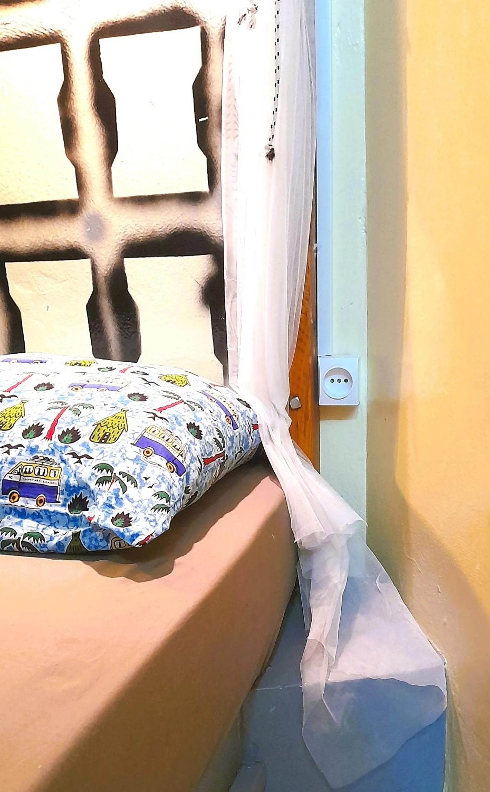 Property building, Bed in Le Chamama