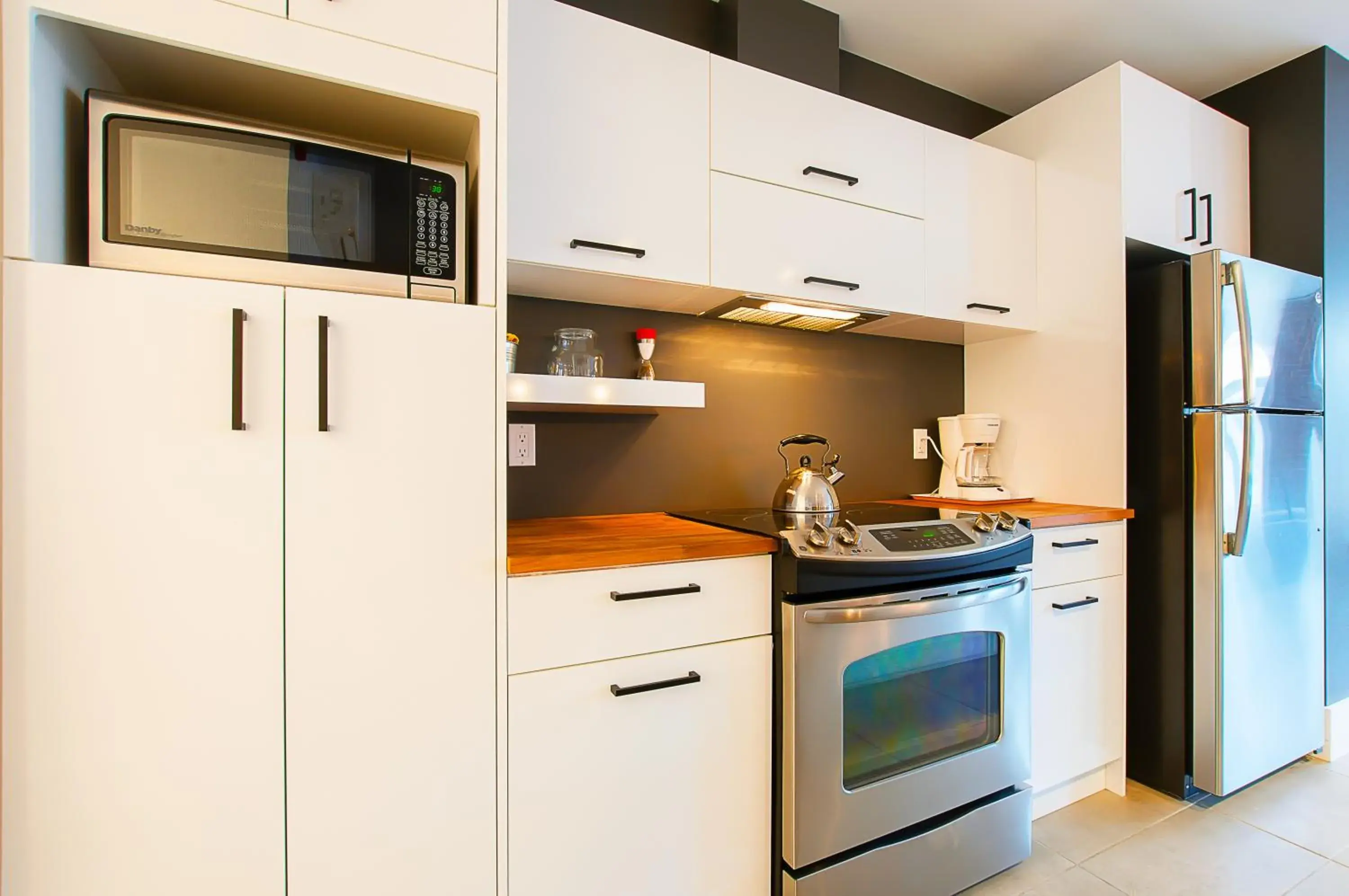 Two-Bedroom Apartment 301 - City View in Les Lofts St-Joseph - Par Les Lofts Vieux-Québec Two-Bedroom Apartment 301 - City View in Les Lofts St-Joseph - Par Les Lofts Vieux-Québec