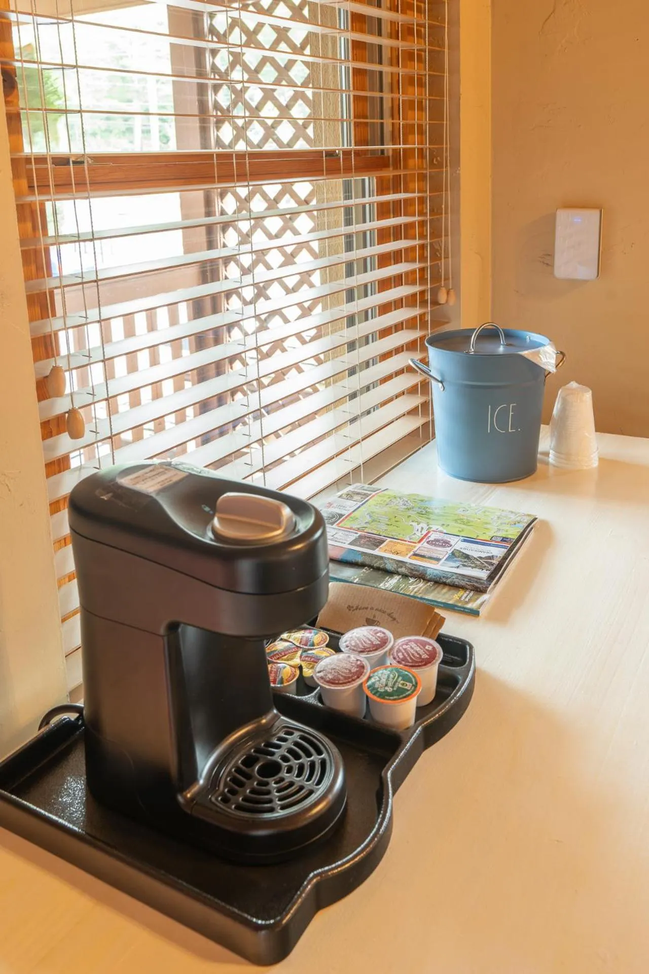 Coffee/tea facilities in The Ridgeway Inn