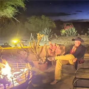 Evening entertainment in Stagecoach Trails Guest Ranch