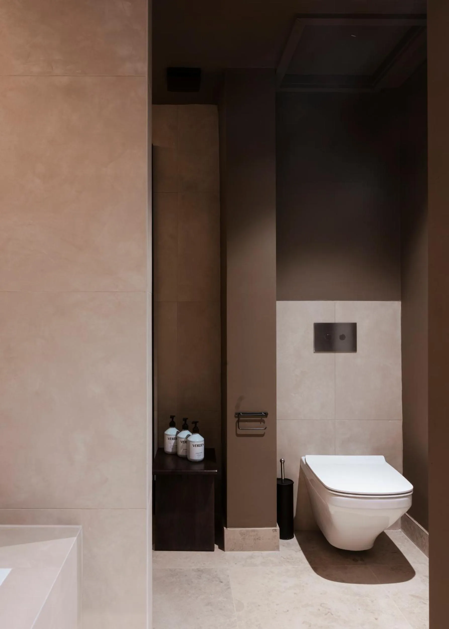 Bathroom in Hyll Hotel