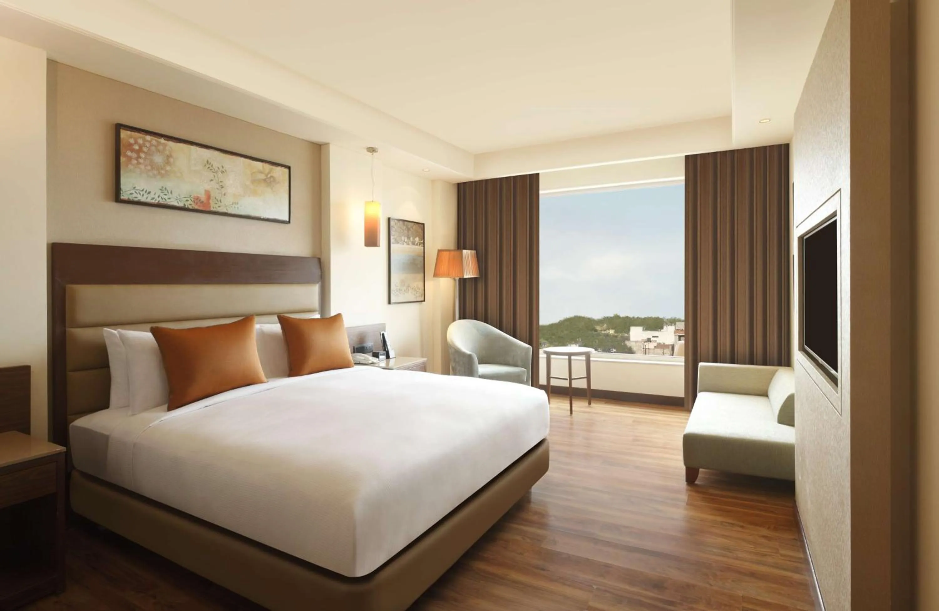 Bed in DoubleTree by Hilton Agra