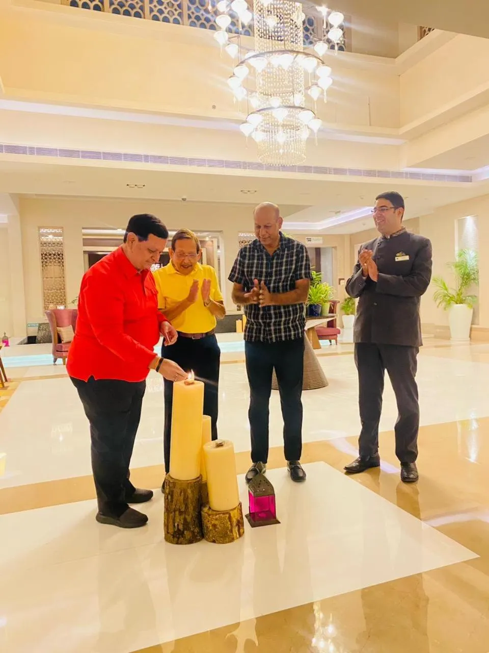 Evening entertainment in DoubleTree by Hilton Agra