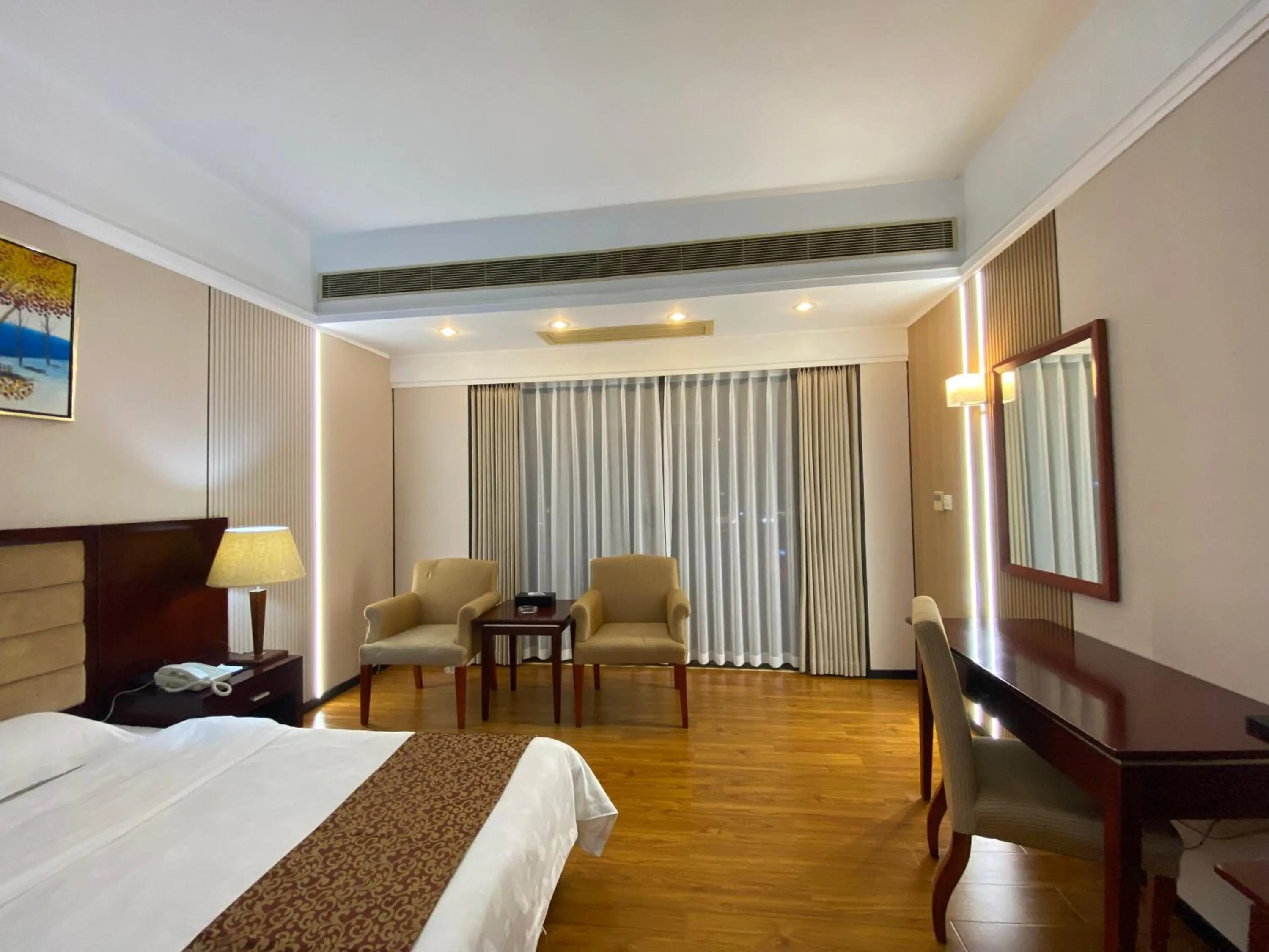 Photo of the whole room, Seating Area in 悦丰酒店广州银丰国际公寓北站店