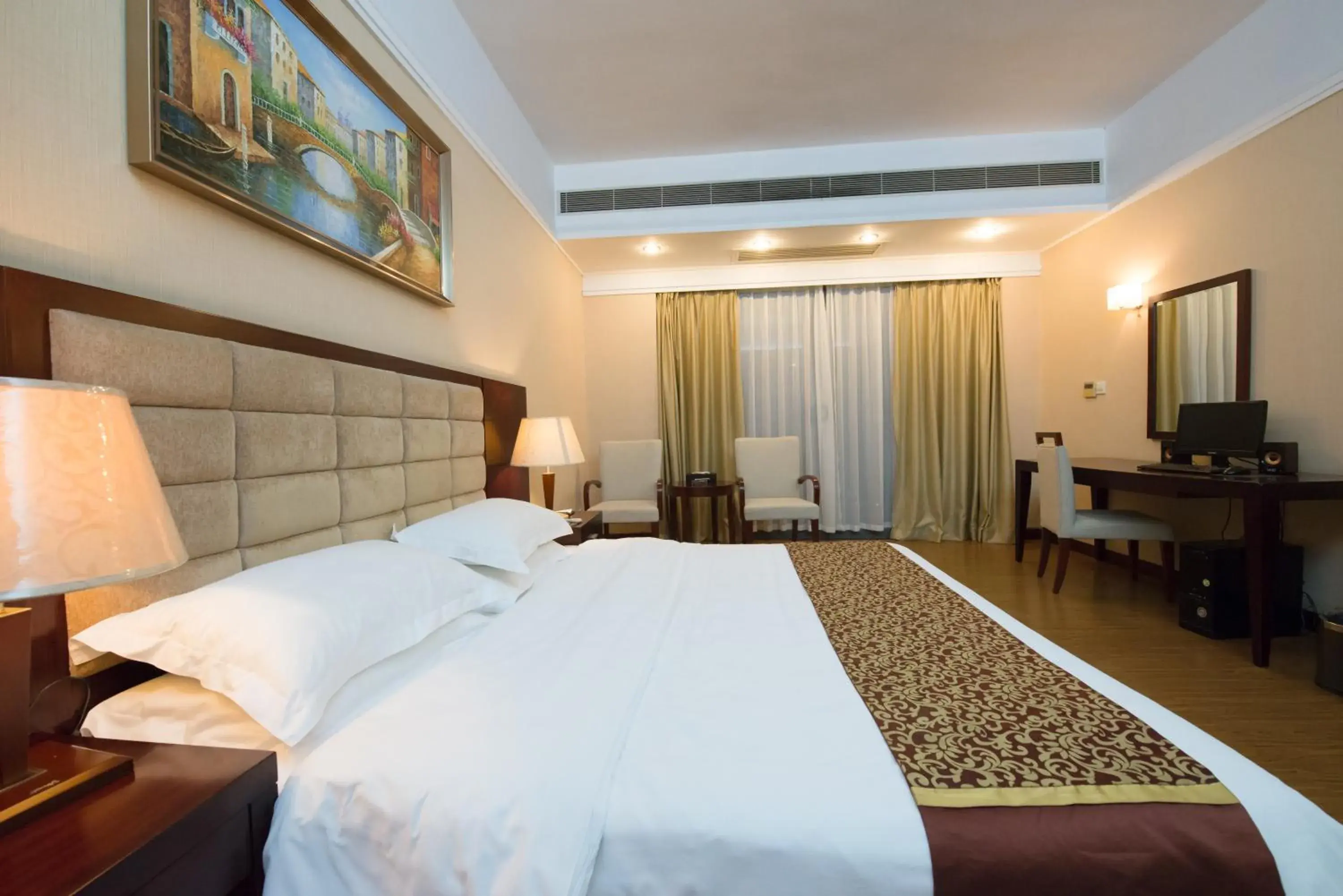 Executive Queen Room in 悦丰酒店广州银丰国际公寓北站店 Executive Queen Room in 悦丰酒店广州银丰国际公寓北站店