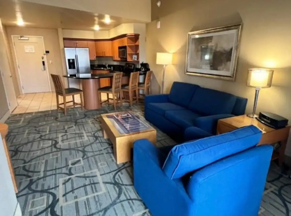Apartment with Balcony at Platinum Hotel