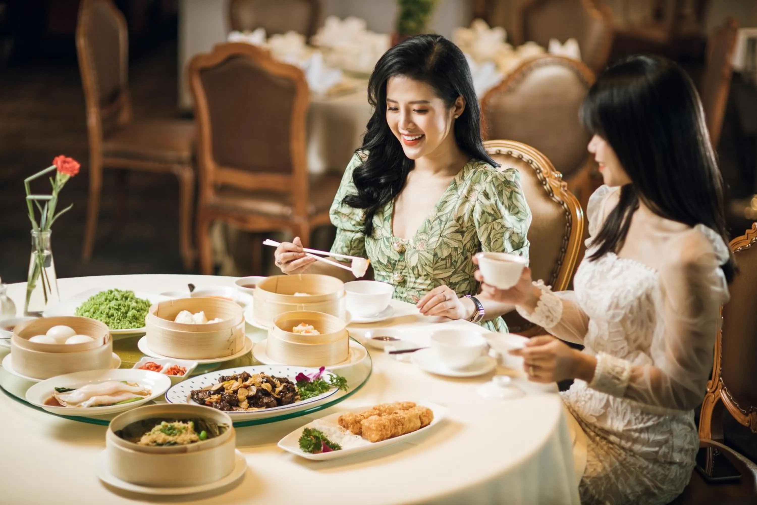 Restaurant/places to eat in Daeha Serviced Apartment