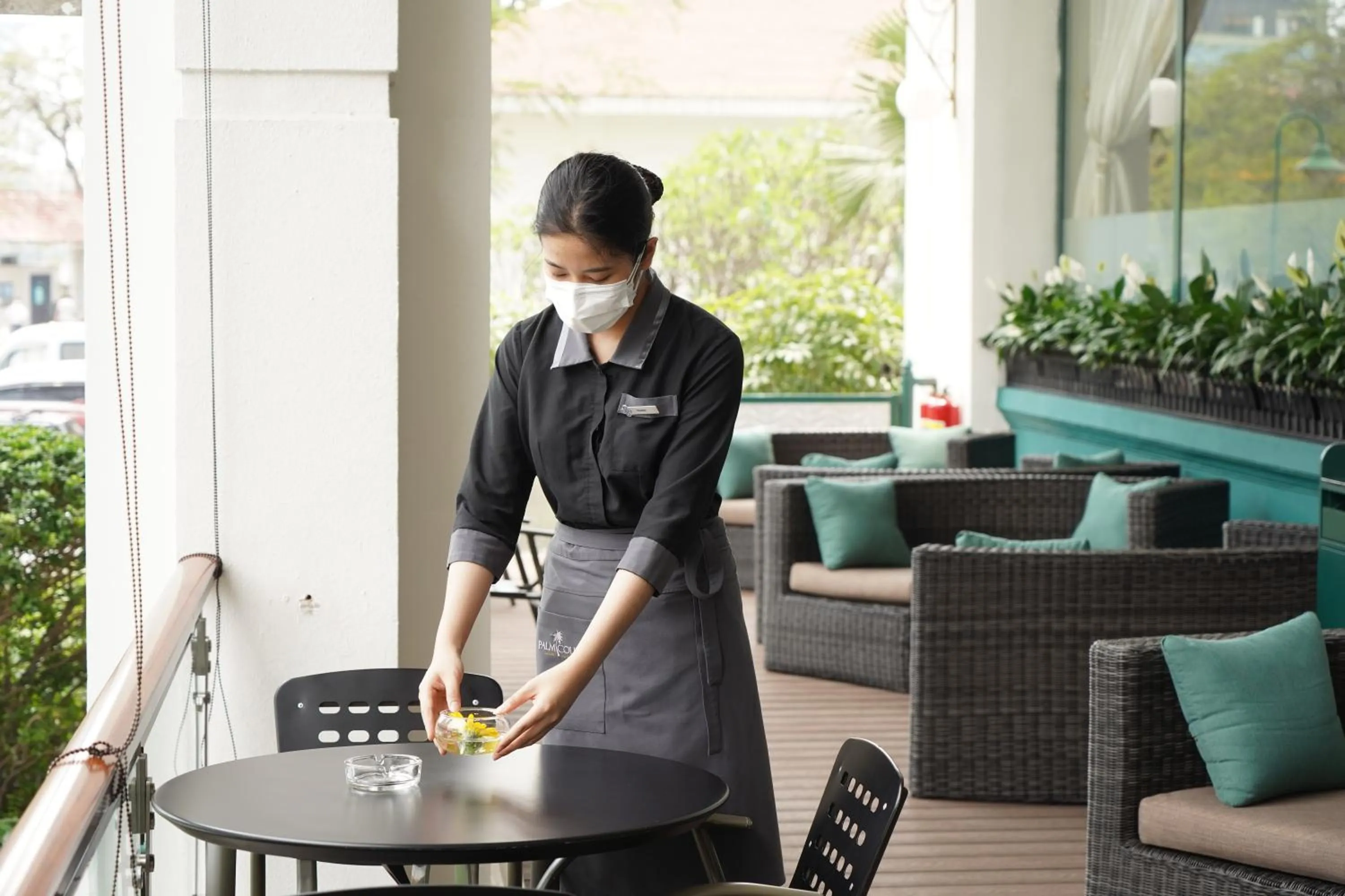 Restaurant/places to eat in Daeha Serviced Apartment